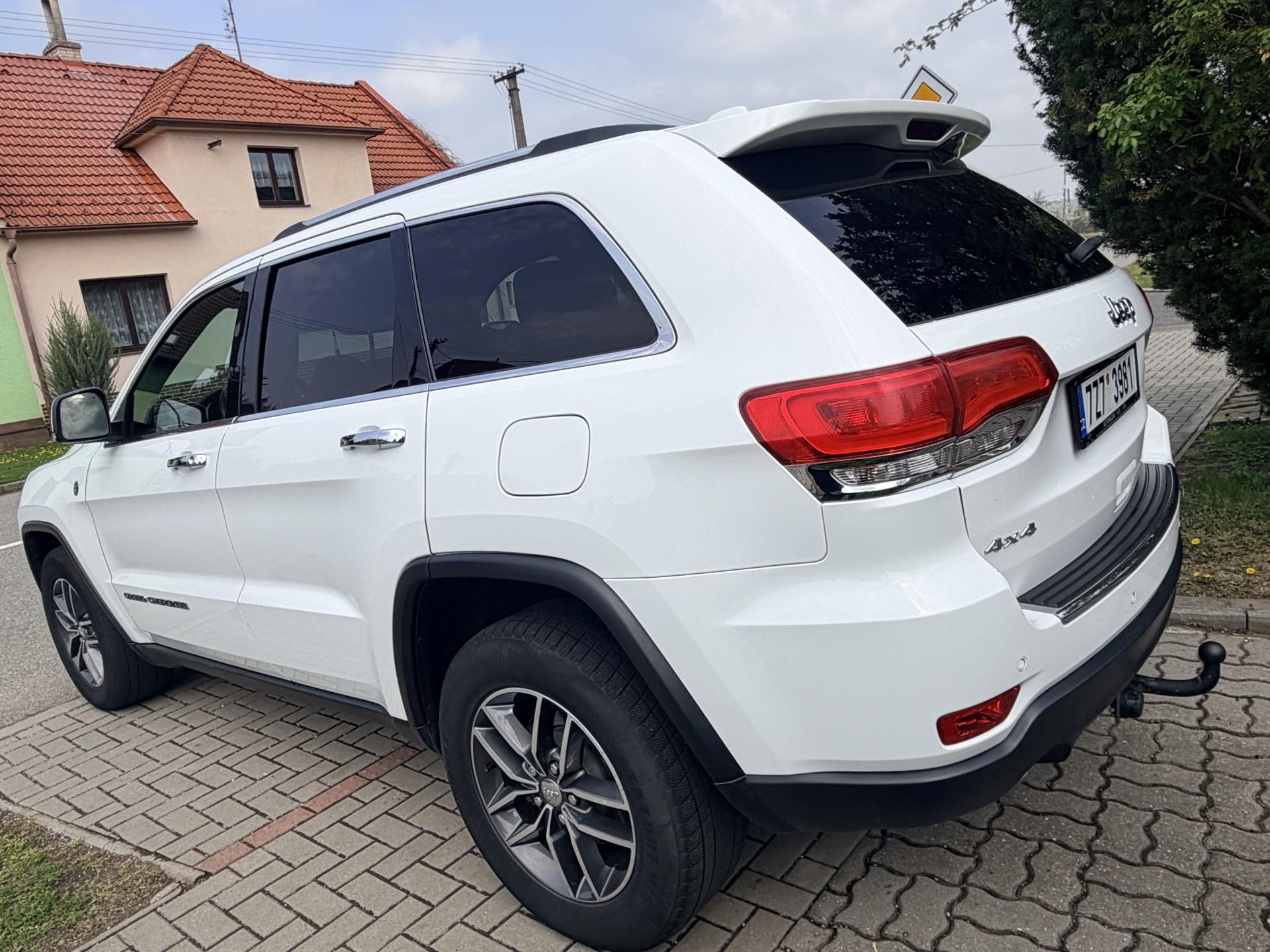 Jeep Grand Cherokee, 3.0 V6 CRD 184KW - fotka 3