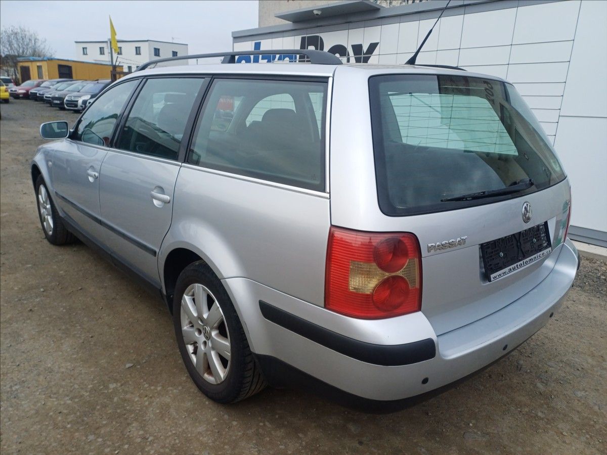 Volkswagen Passat, 1,9 TDI Comfortline - fotka 6