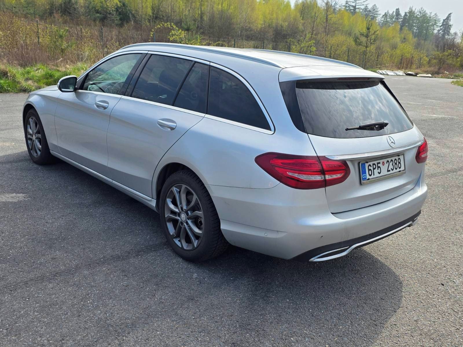 Mercedes-Benz Třídy C, 220D AMG packet - fotka 3