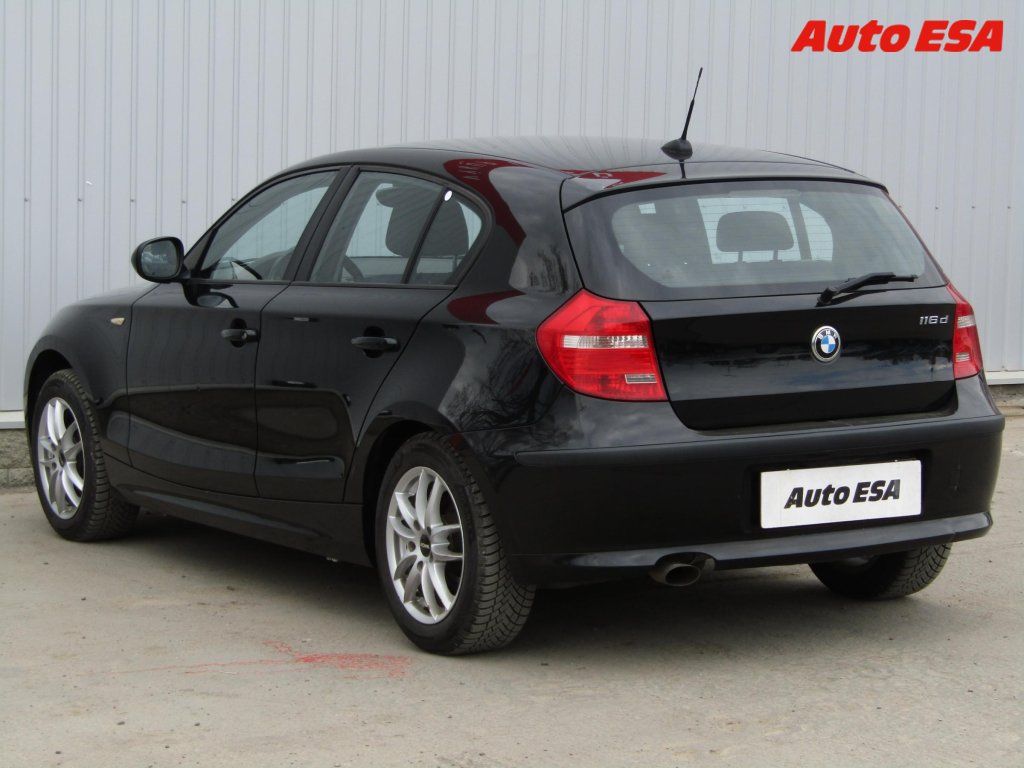 BMW Řada 1, 2.0D 116D,autoAC - fotka 6
