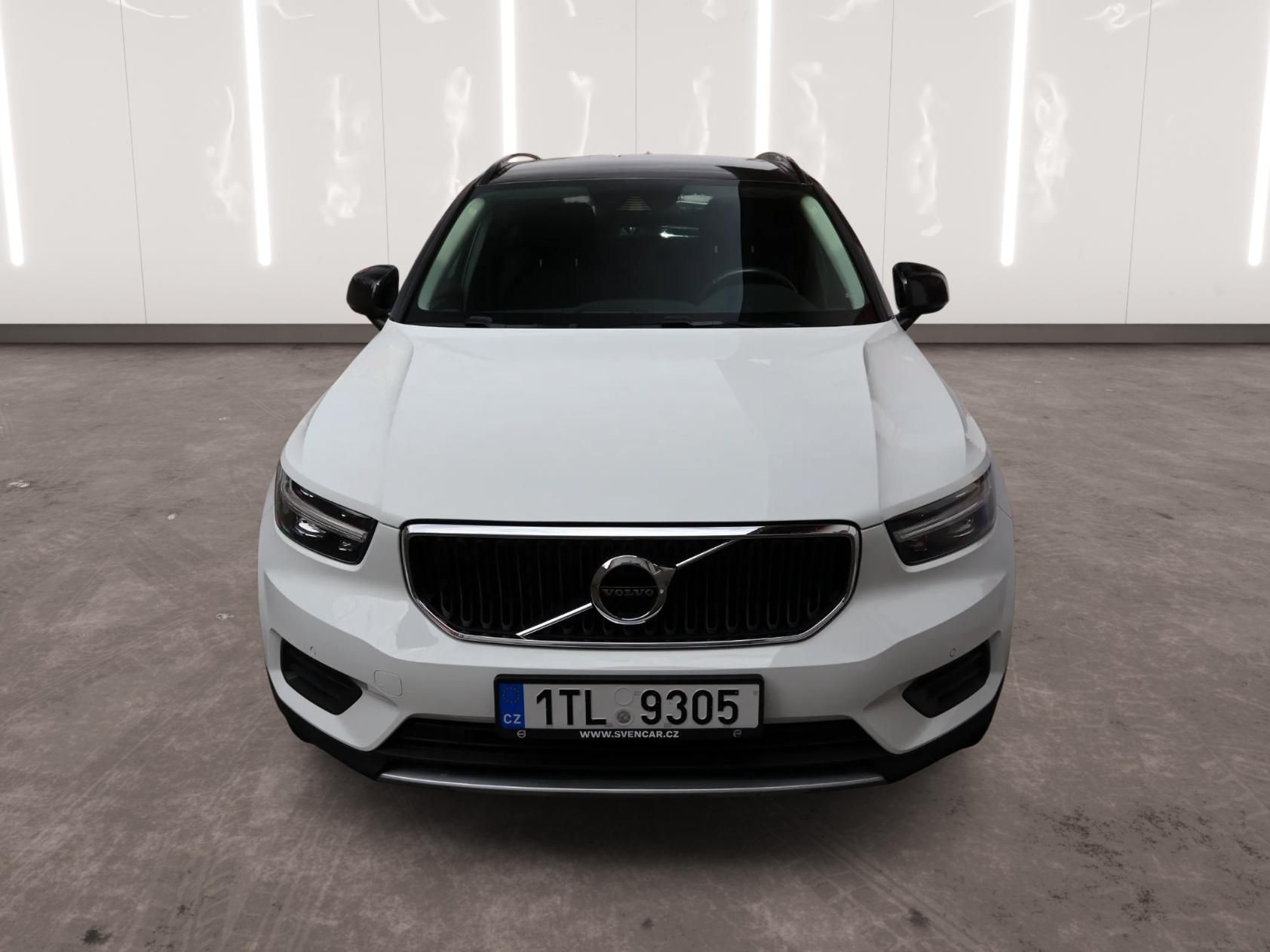 Volvo XC40, T4 AWD Momentum - fotka 6