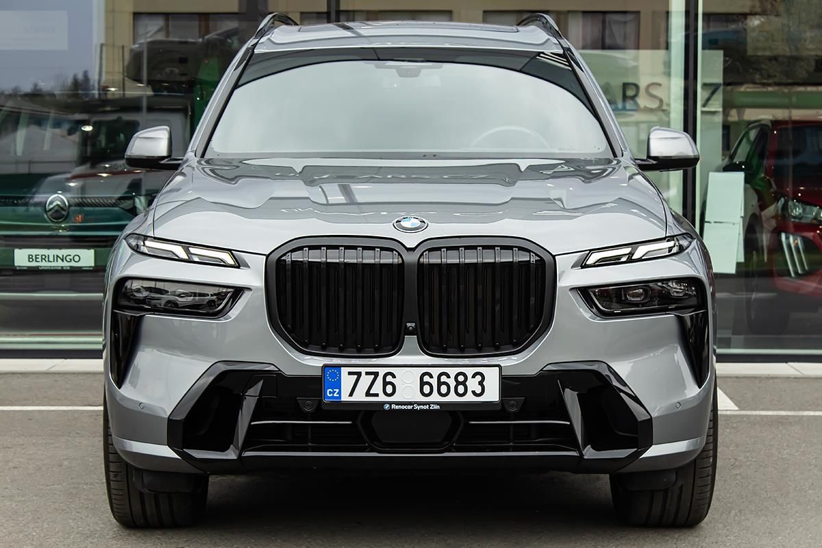 BMW X7, 3,0   xDrive40d ČR MpaketHarma - fotka 2