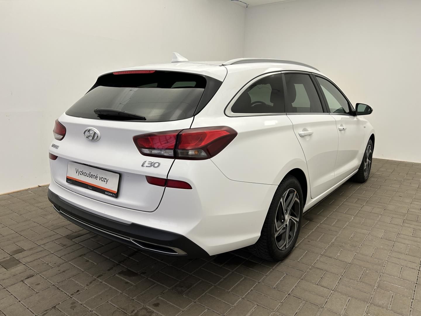 Hyundai i30, 1.5T-GDi 118kW Smart - fotka 2