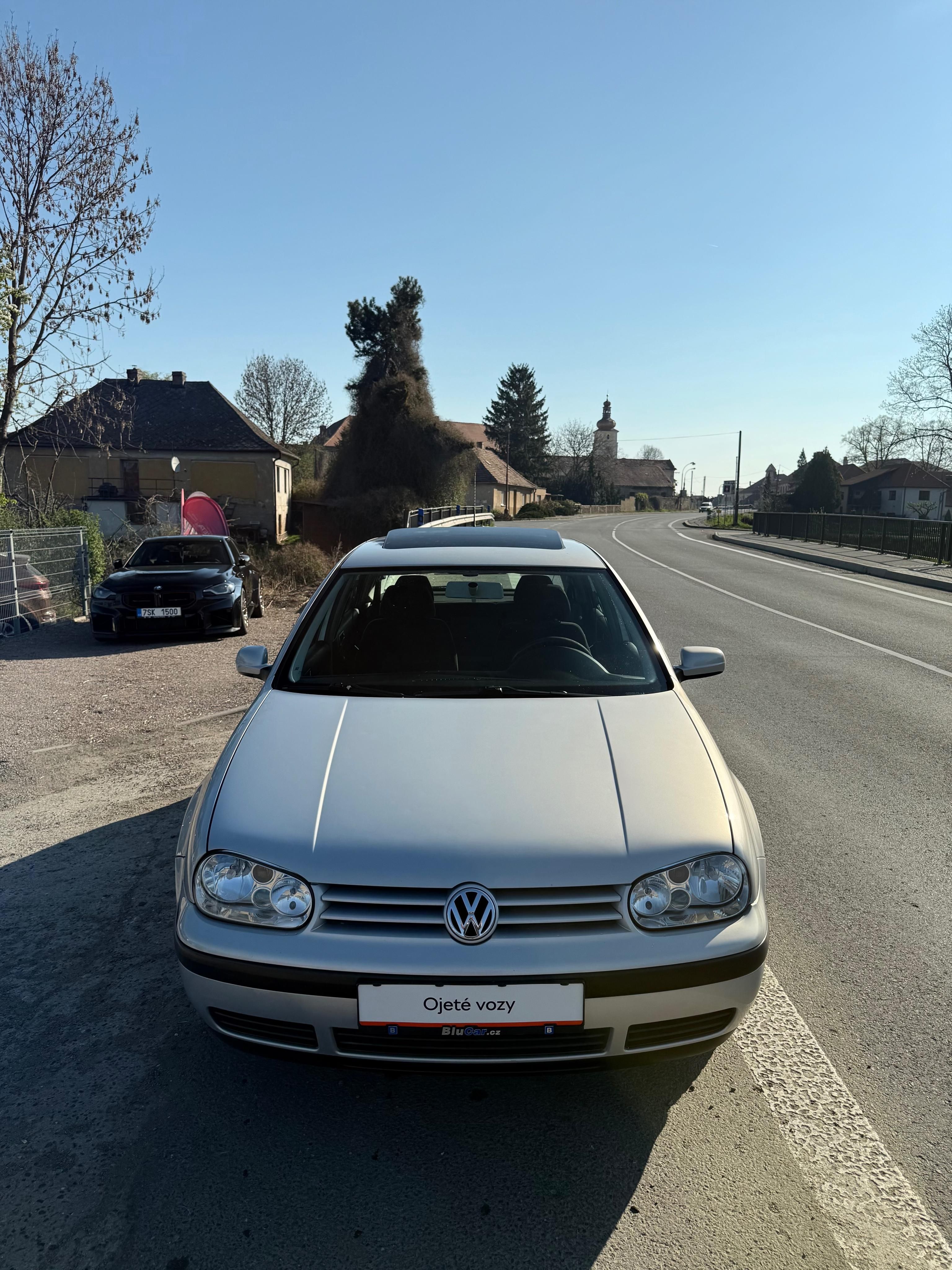 Volkswagen Golf, 1.4i 16v 55kw Klima Šíbr - fotka 5