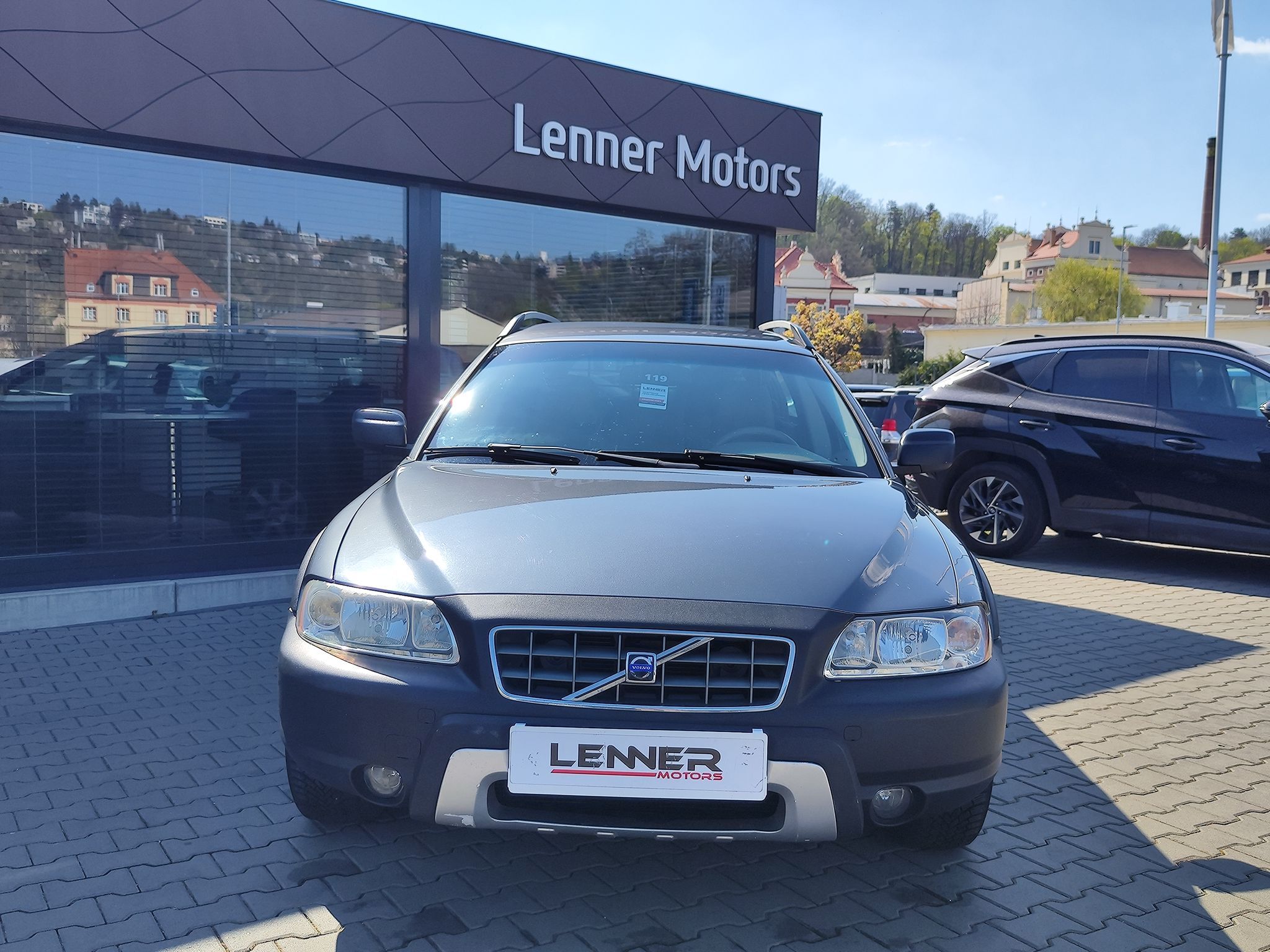 Volvo XC70, D5 2.4/120kW - fotka 2