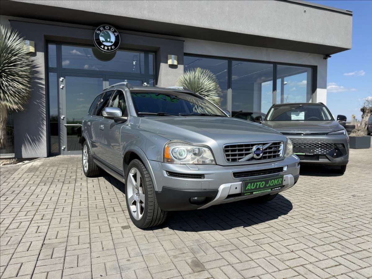 Volvo XC90, 2,4 D5 147kW 4x4 AUTOMAT ČR  R - fotka 3