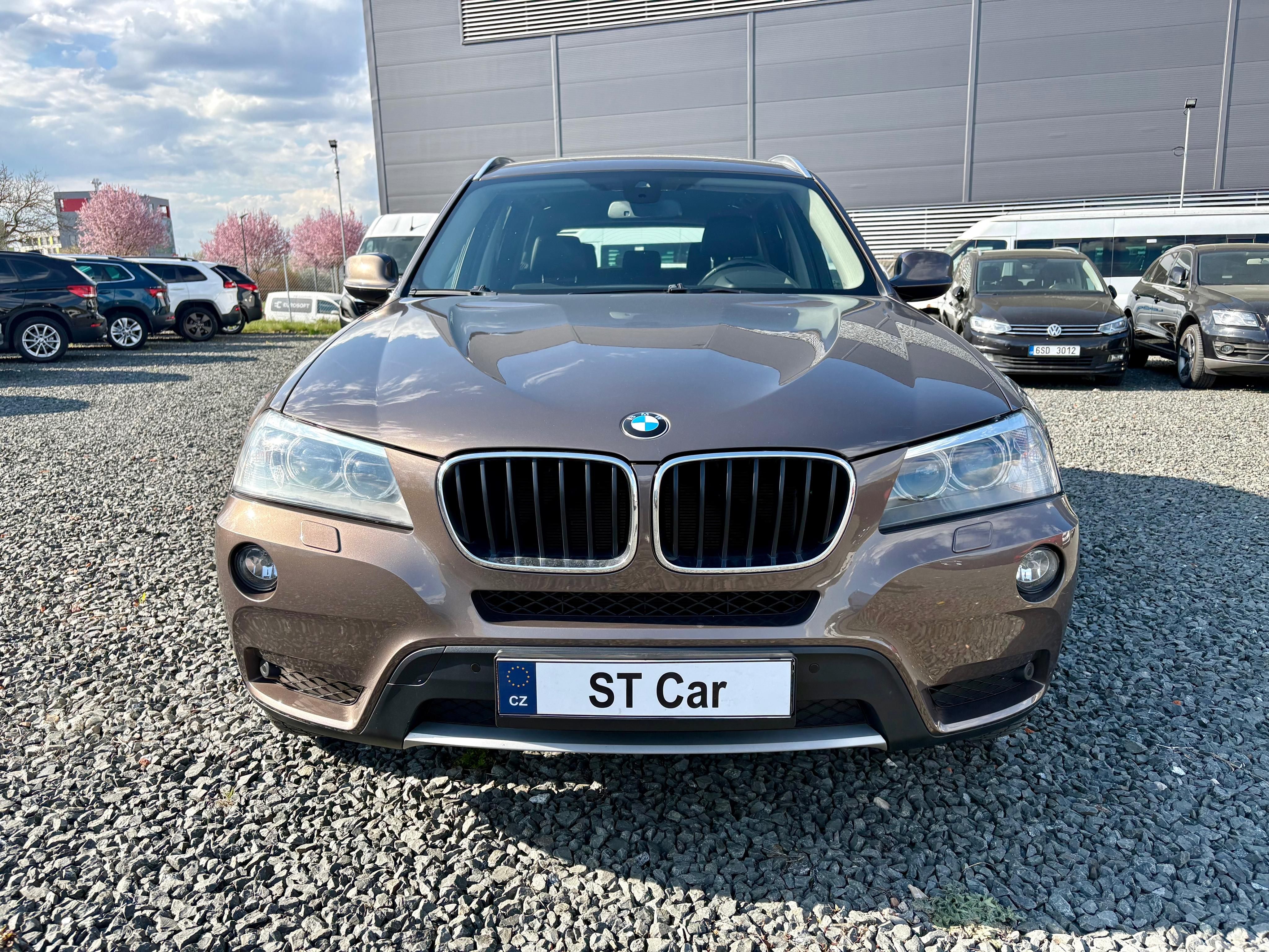 BMW X3, 2.0D 135kw XDrive Automat - fotka 2