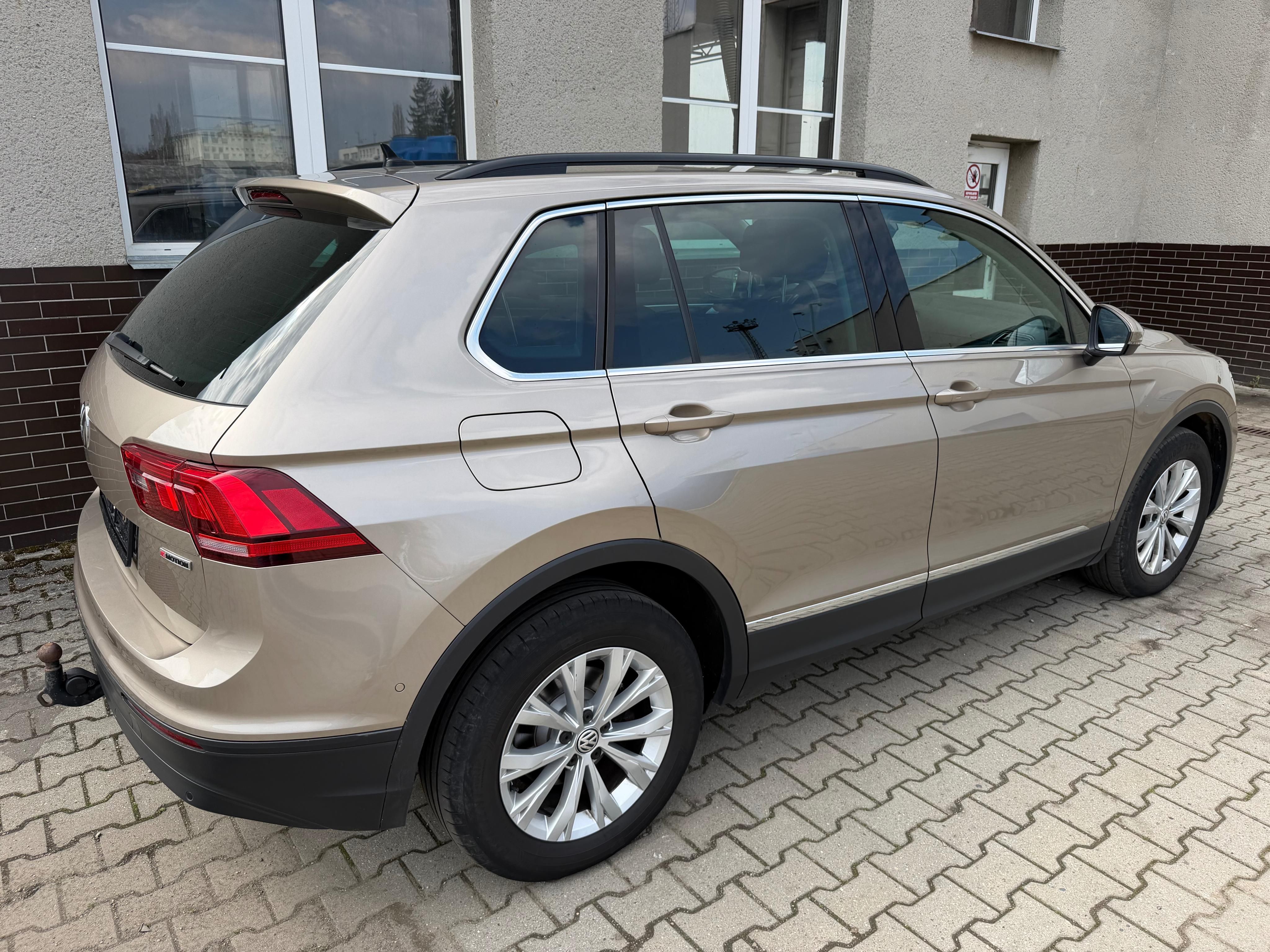Volkswagen Tiguan, 2.0 TDI 4Motion DSG 110kW - fotka 6