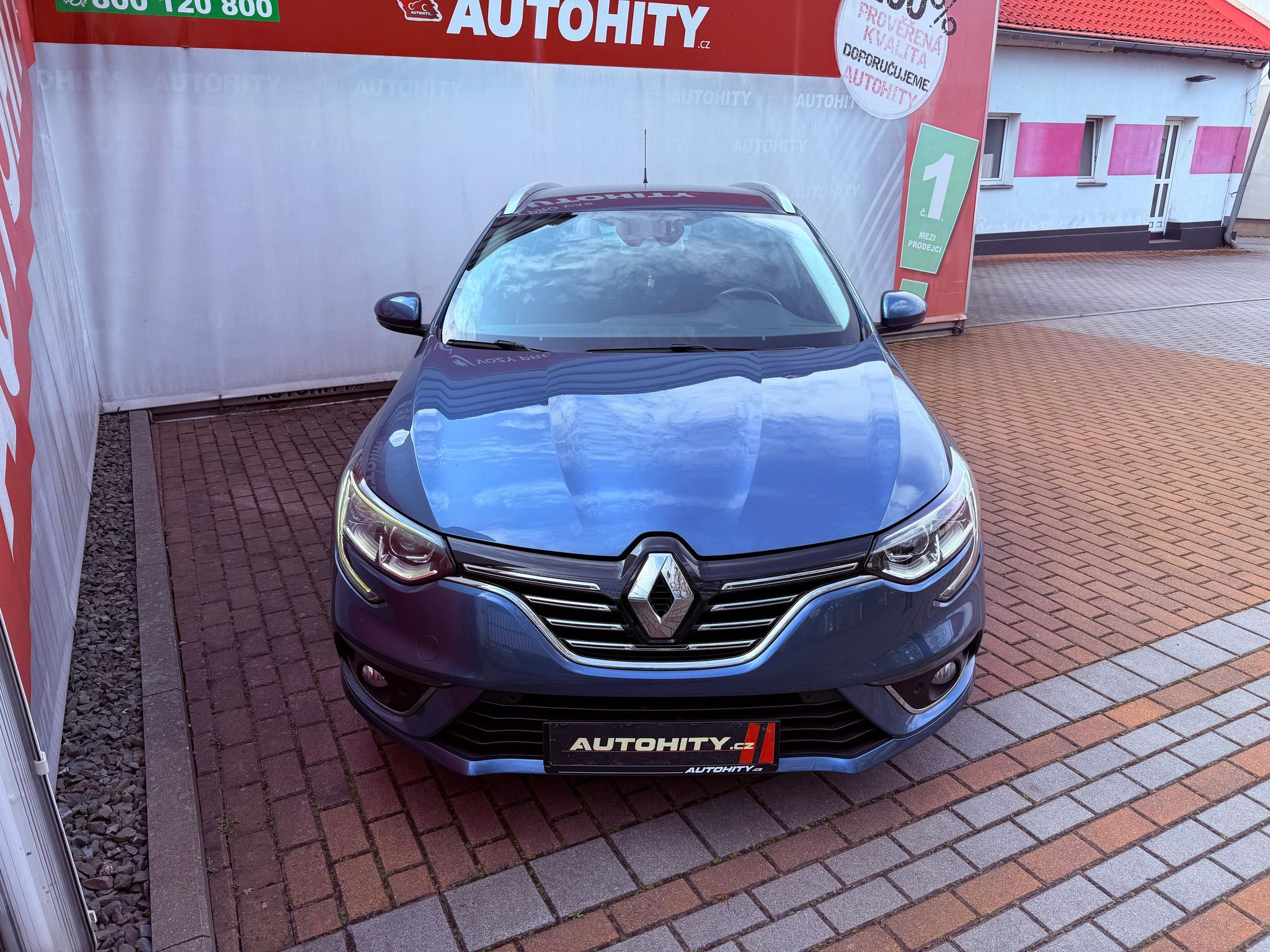 Renault Mégane, 1.3 TCe EDC, Bose, Navi, TOP - fotka 2