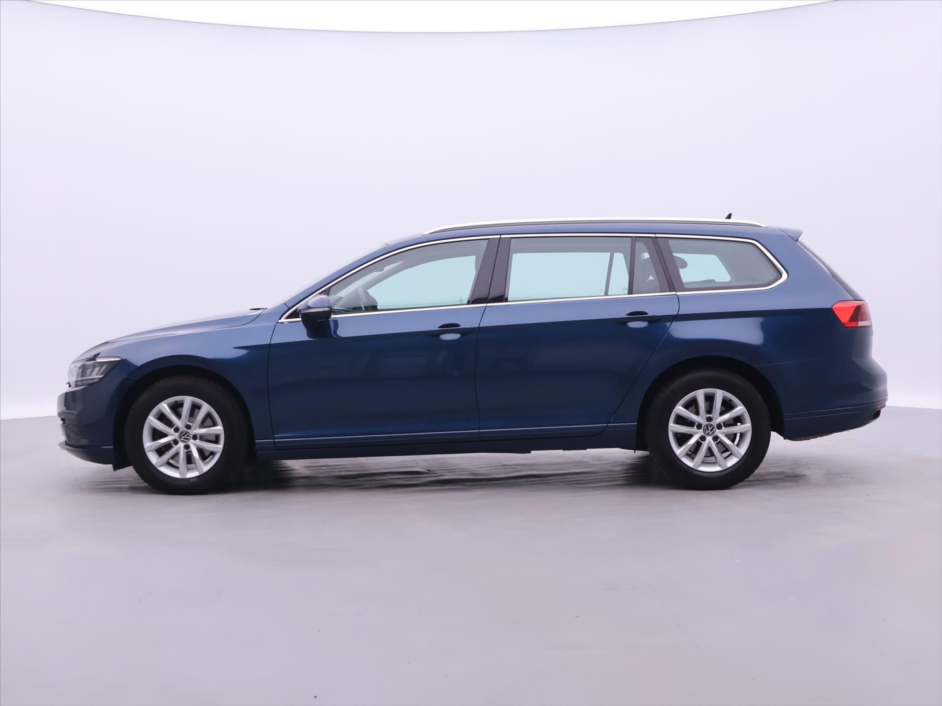 Volkswagen Passat, 1,5 TSI 110kW DSG Business DPH - fotka 4