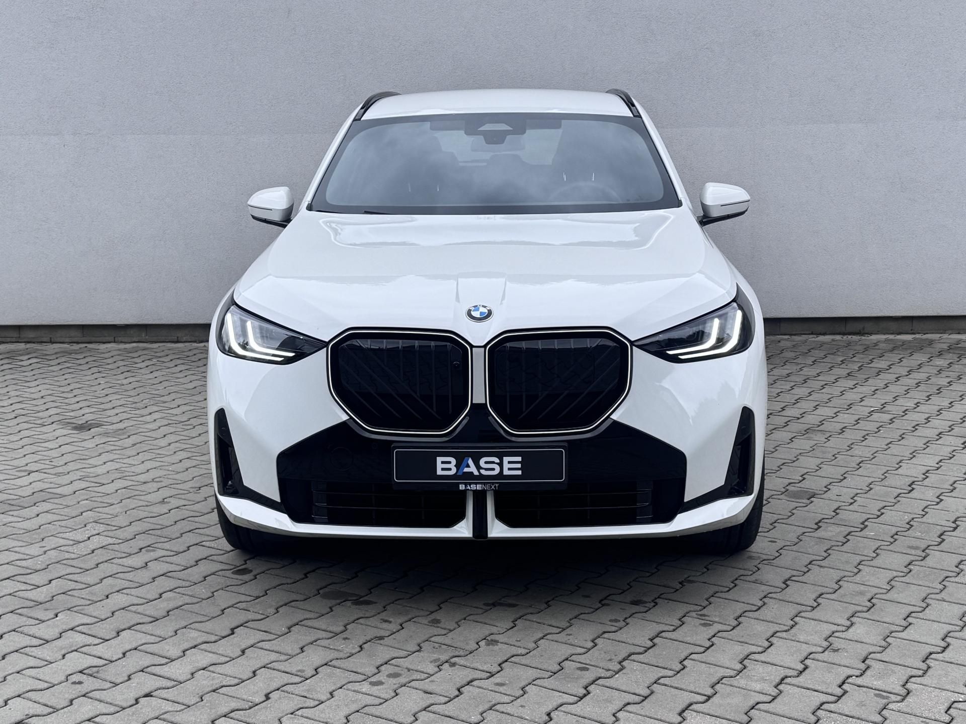 BMW X3, xDrive 30e M Sport - fotka 2
