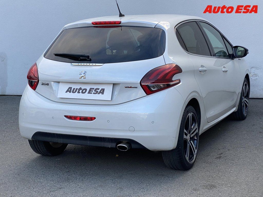 Peugeot 208, 1.2PT,GT Line,navi - fotka 4