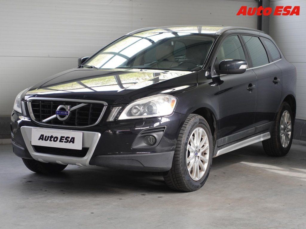 Volvo XC60, 2.4 4x4,ČR,STK3/28 - fotka 3