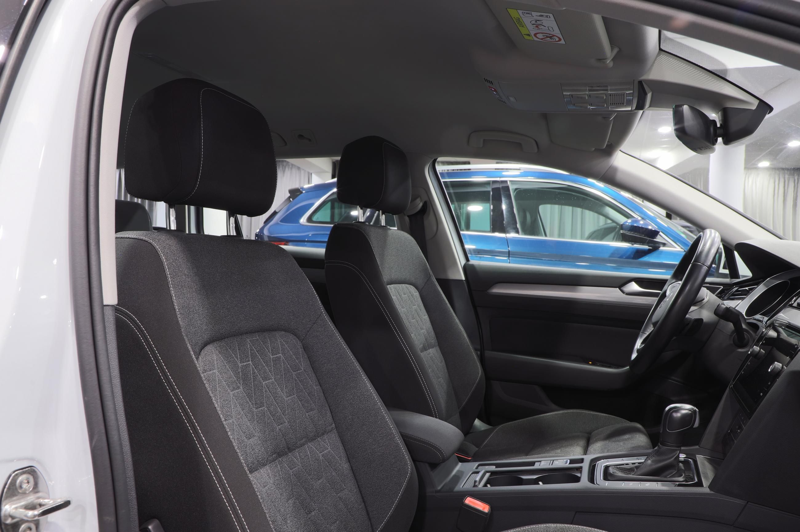 Volkswagen Passat, 2.0 TDI 110kW DSG / ALU 16'' - fotka 5