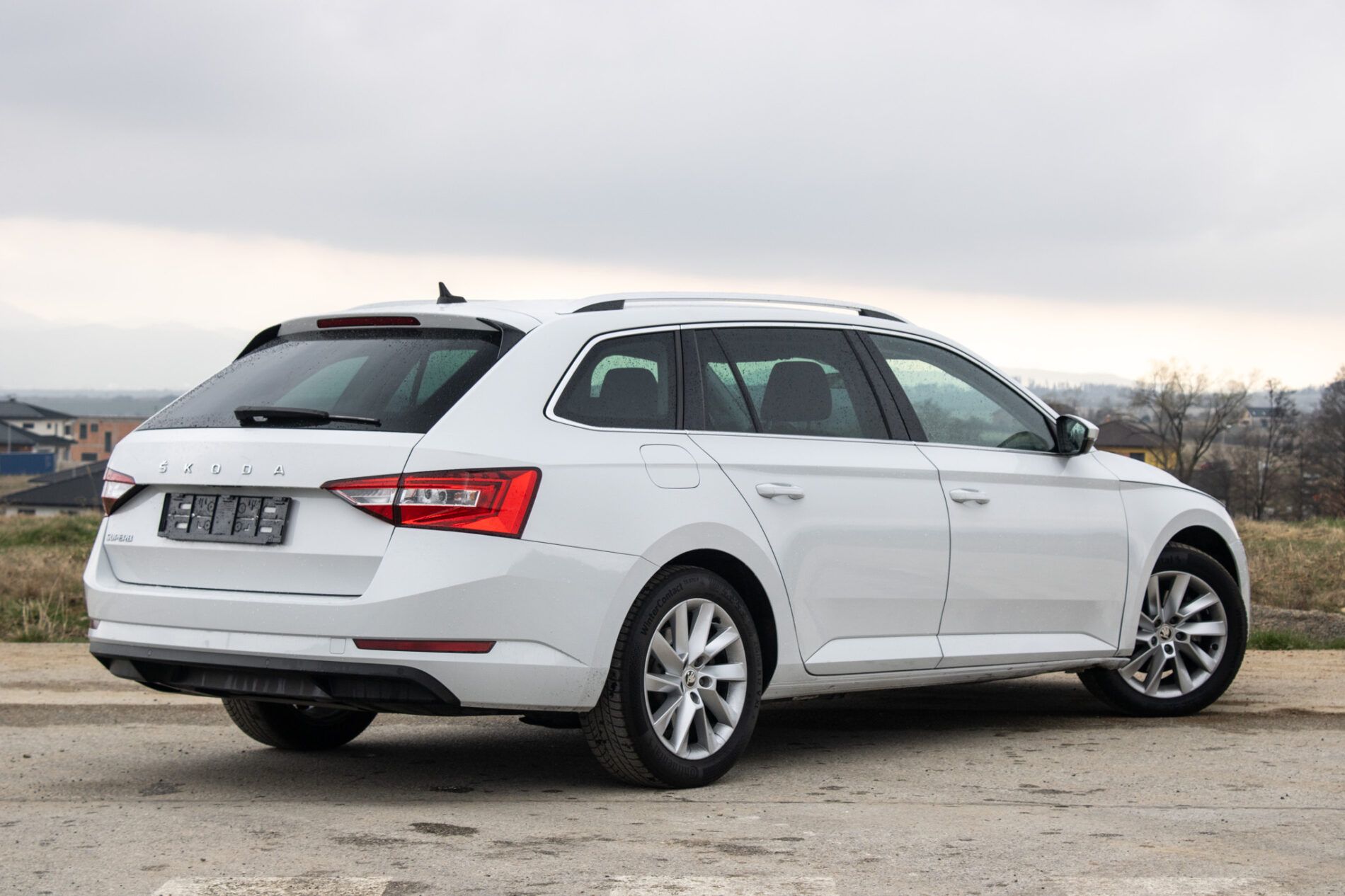 Škoda Superb - fotka 5