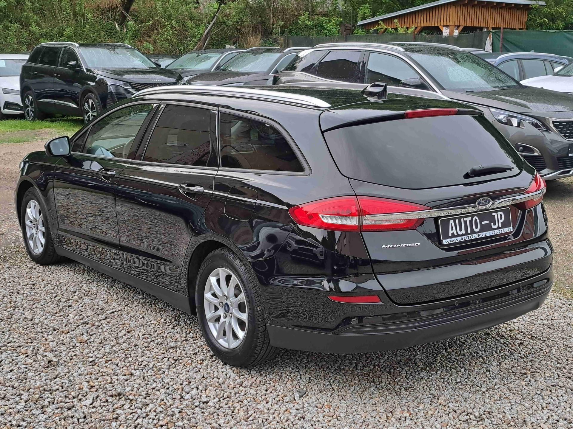 Ford Mondeo, 2,0 D automat 16ALU  PDC  NAVI - fotka 6