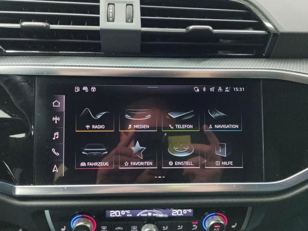 Audi Q3, 40 TDI quattro  2x S LINE - fotka 6
