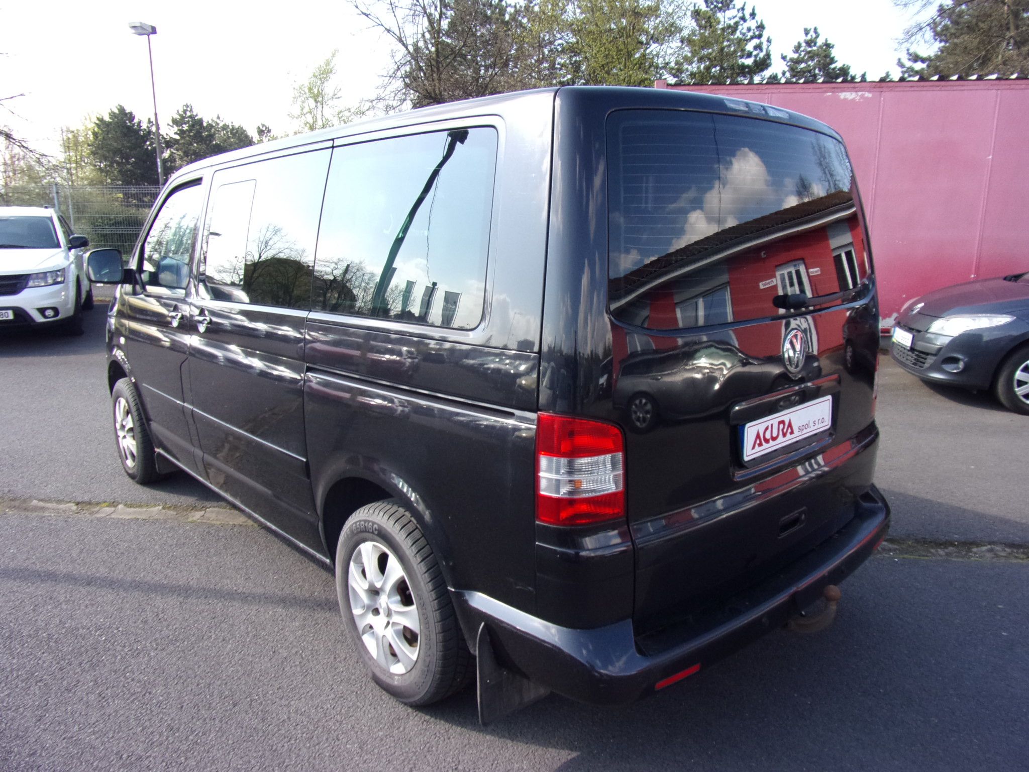 Volkswagen Multivan, 2,5 TDI Comfortline 4x4 - fotka 5