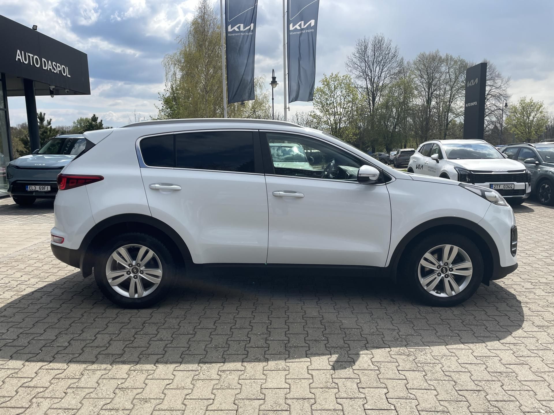 Kia Sportage, 1,7CRDi 7DCT ECO Dynamic - fotka 2