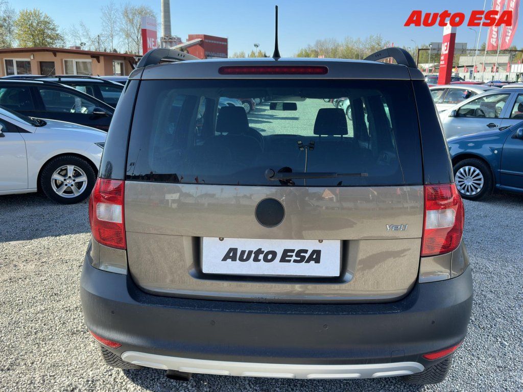 Škoda Yeti, 1.2 TSi,servis.kniha,AT - fotka 5