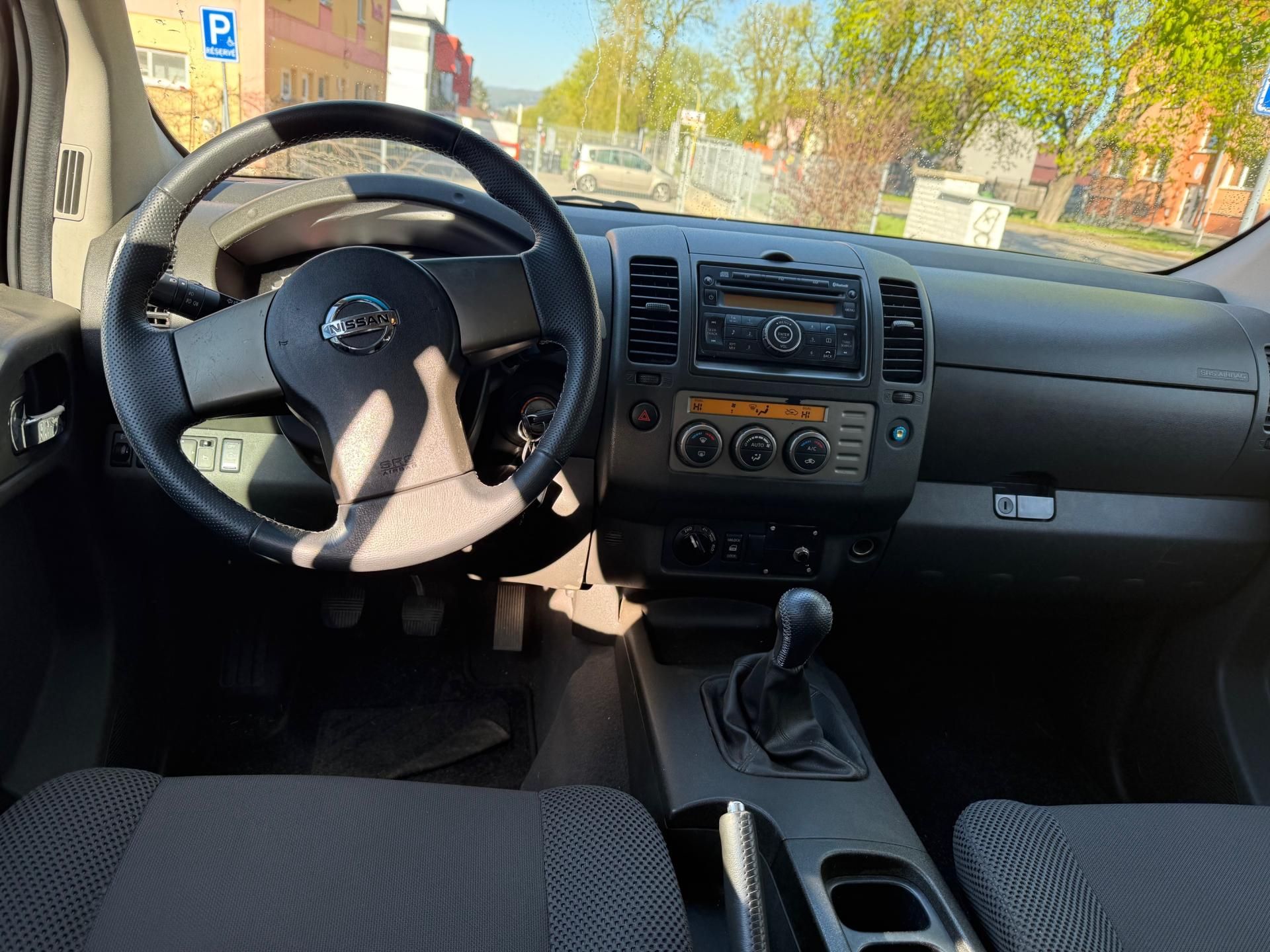 Nissan Navara, 2.5D  126kw 4x4 - fotka 5
