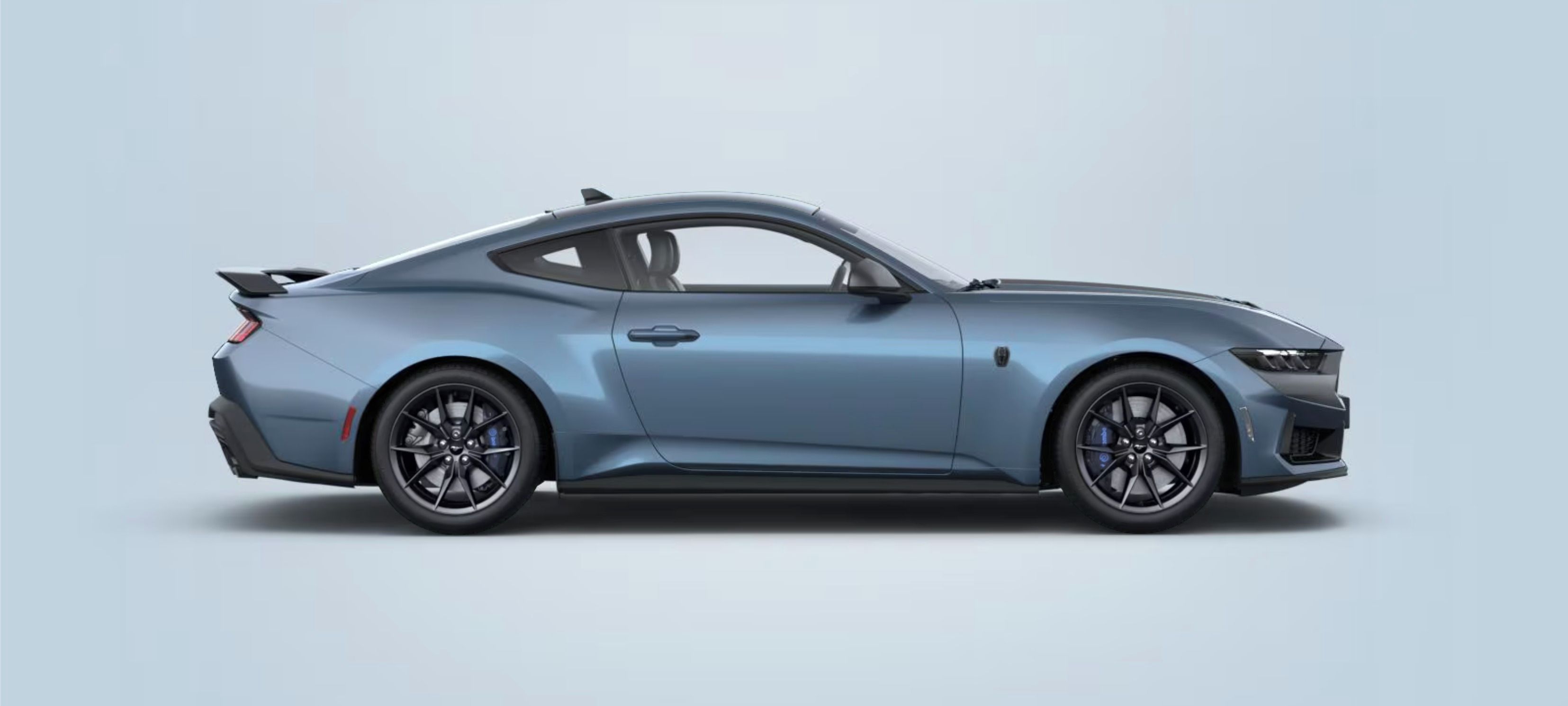 Ford Mustang, DARK HORSE 5.0 V8 automat - fotka 2