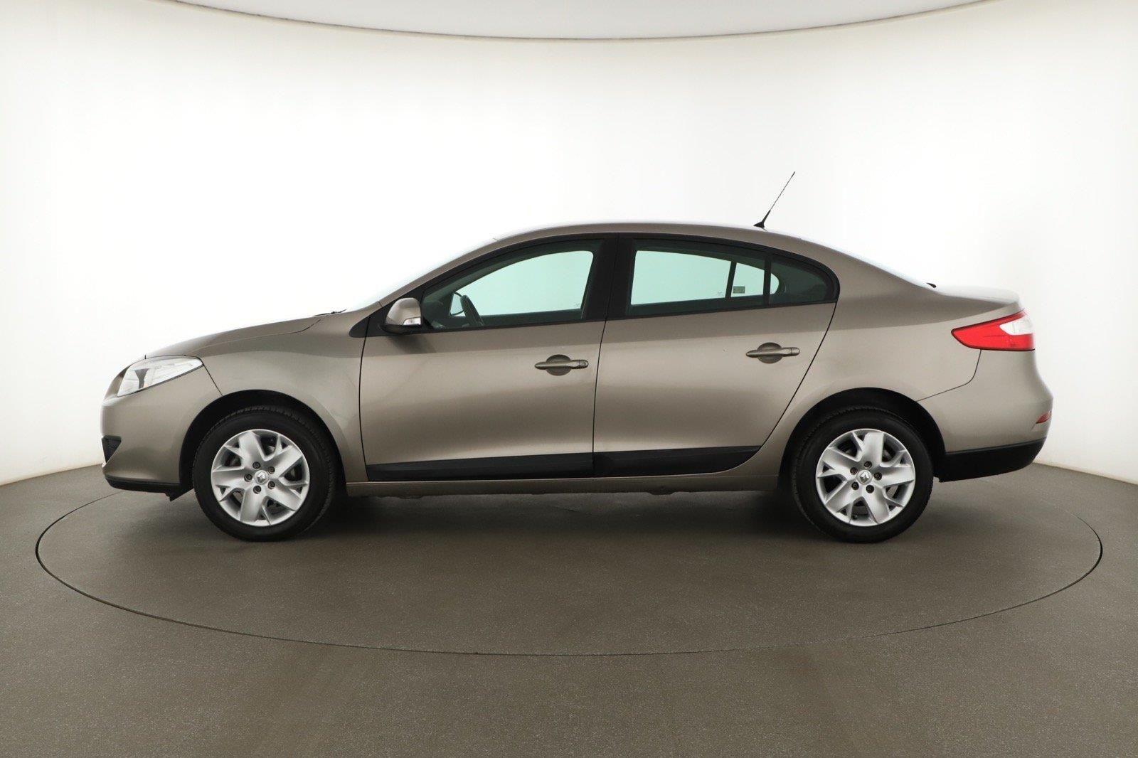 Renault Fluence, 1.6 16V, Klima, Tempomat - fotka 3