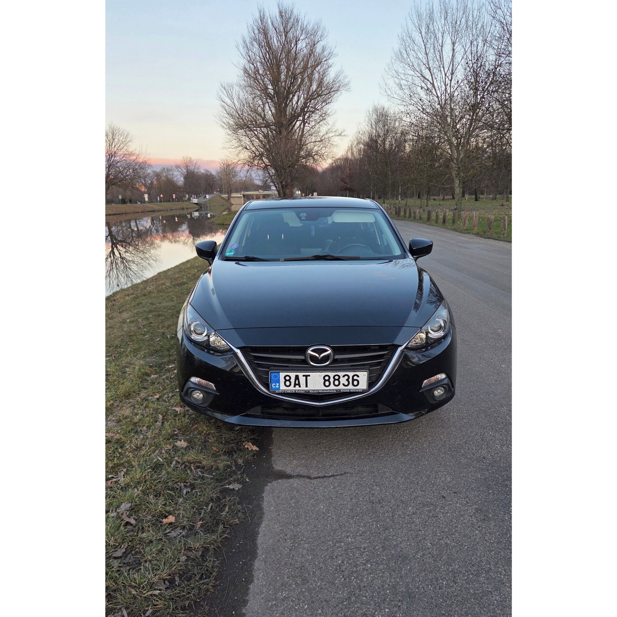Mazda 3 - fotka 3