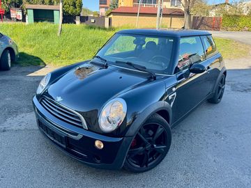Seven edition  1.6i 66kW.Navi