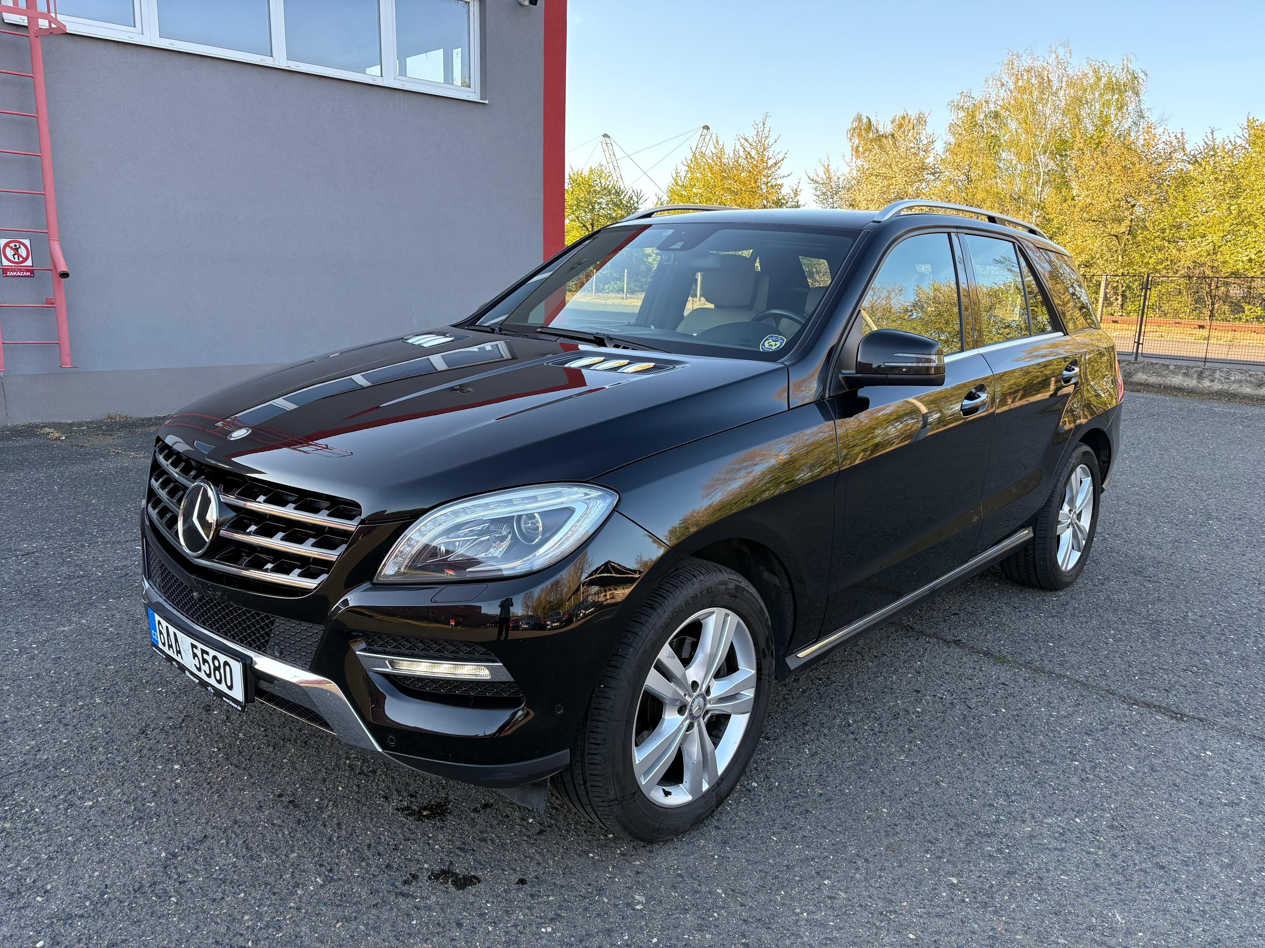 Mercedes-Benz ML, Mercedes Benz ML 350