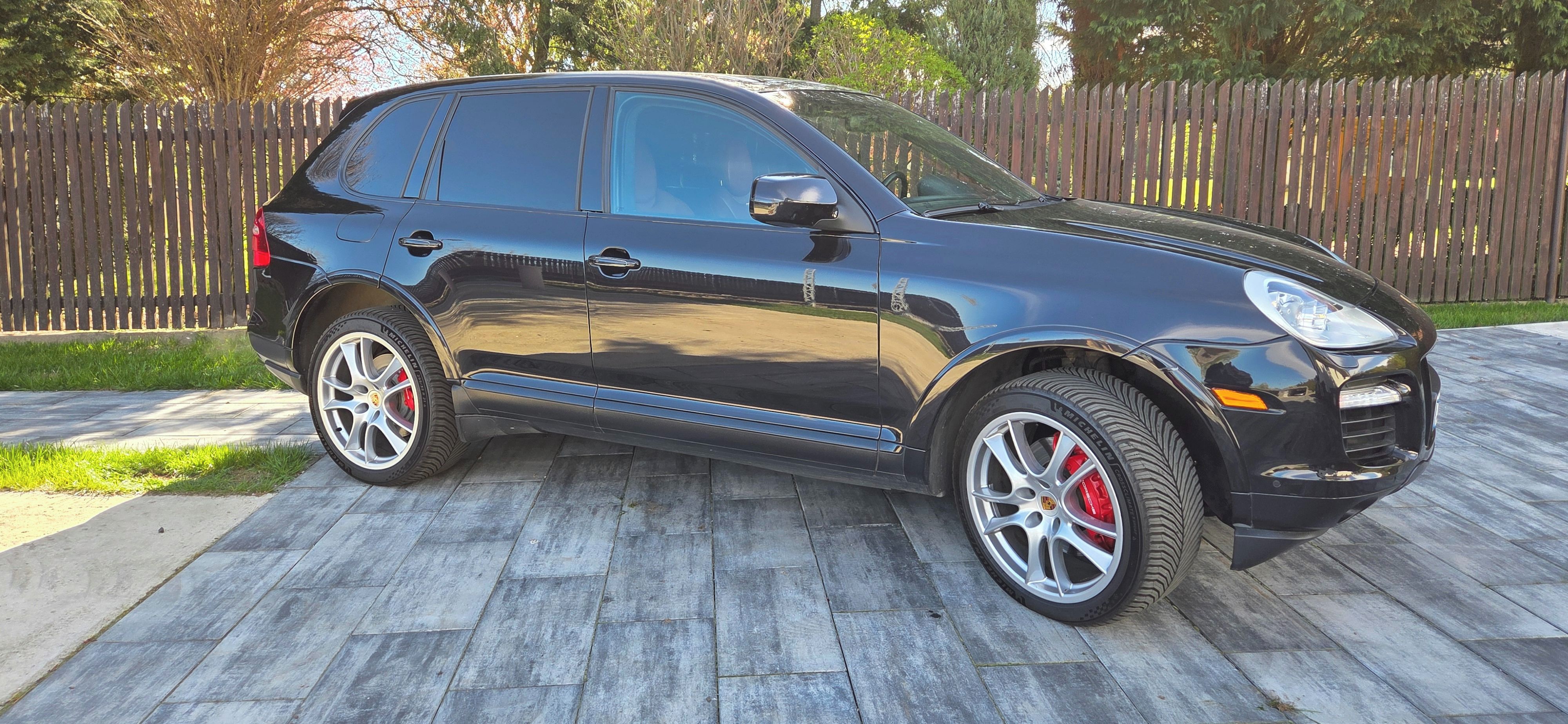 Porsche Cayenne, Cayenne turbo 4,8 V8 - fotka 6