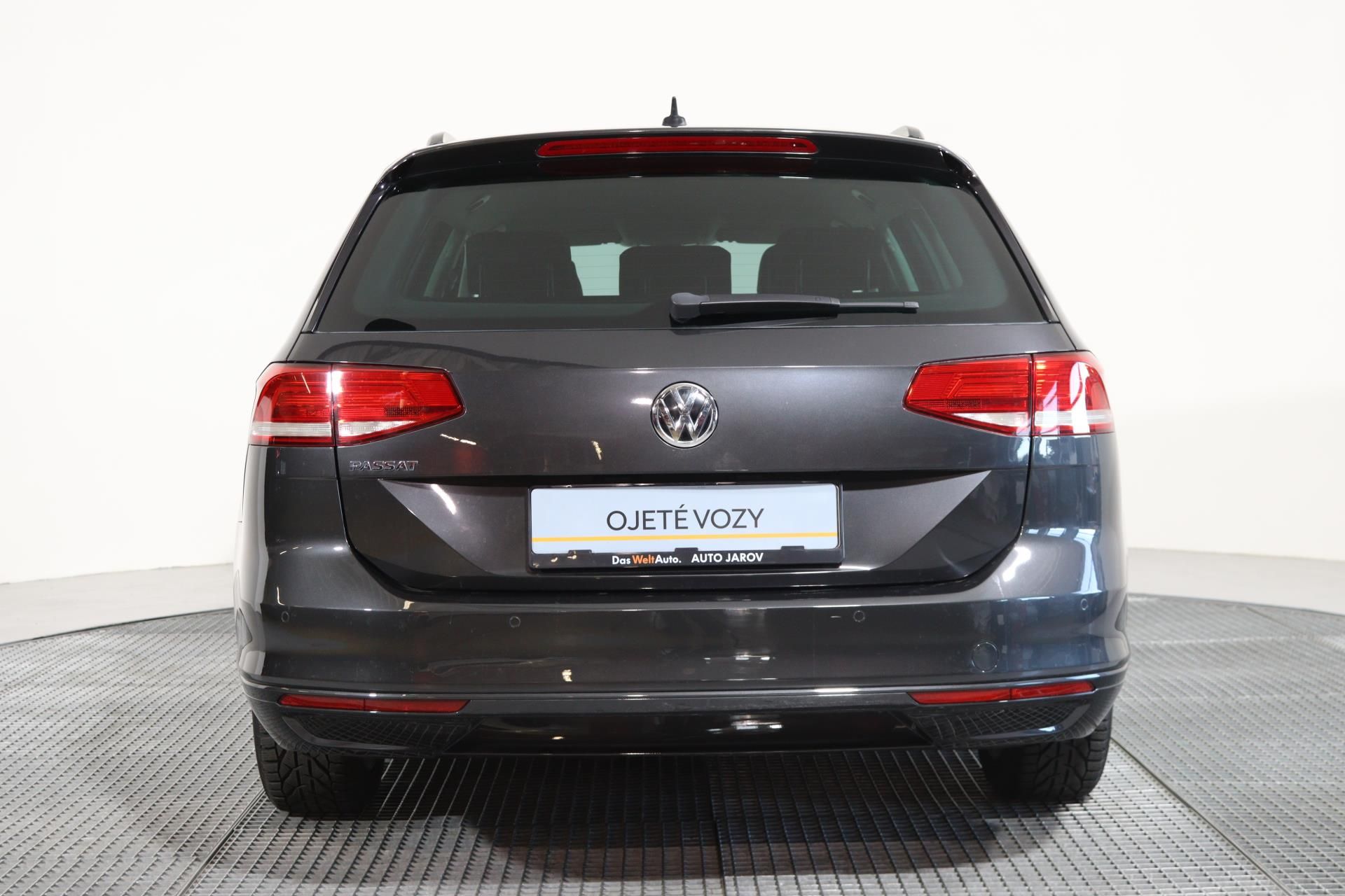 Volkswagen Passat, VARIANT COMFORTLINE 2,0 TDI - fotka 6