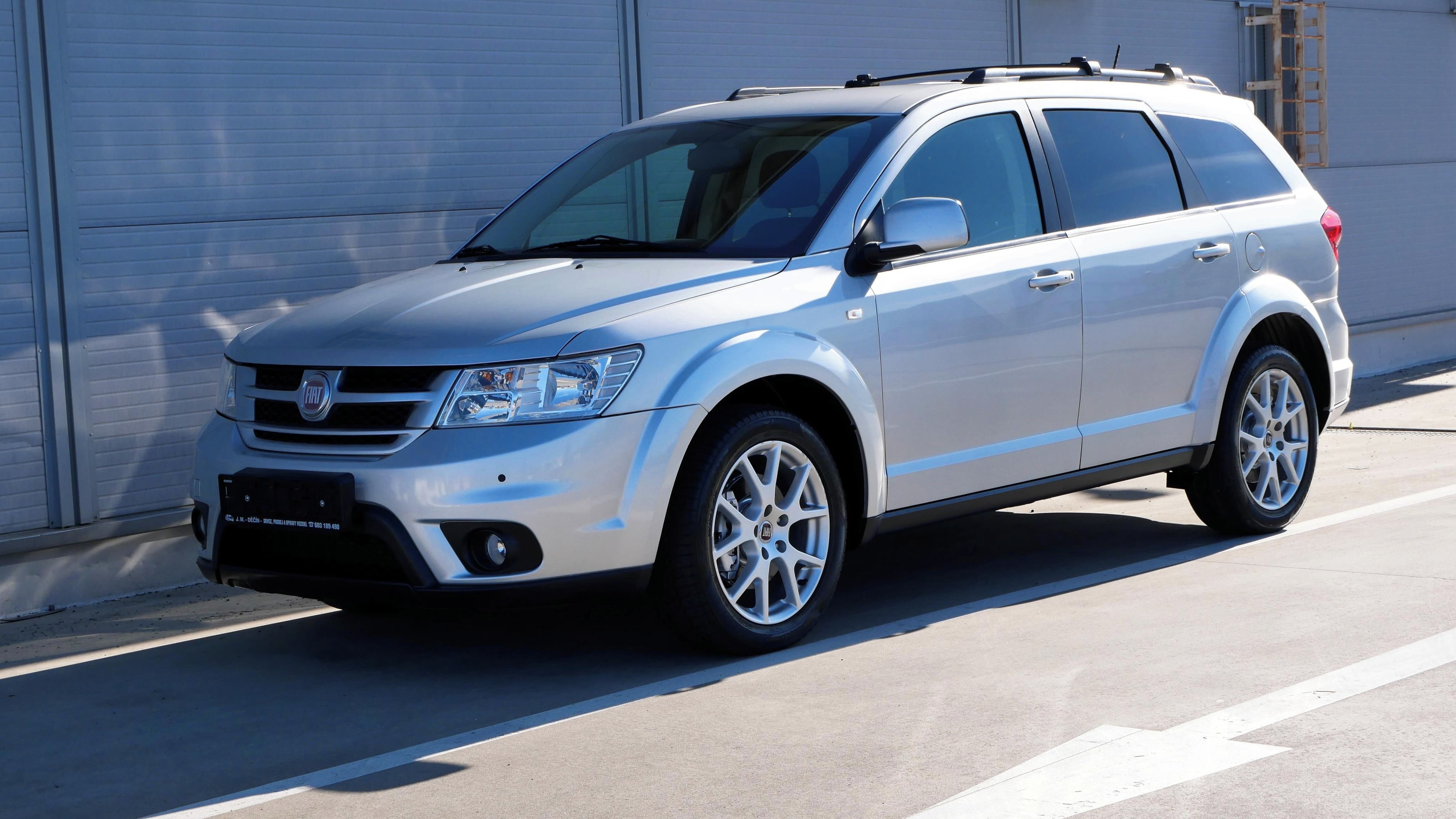 Fiat Freemont, 2.0 Multi Jet,MANUÁL,7-MÍST - fotka 2