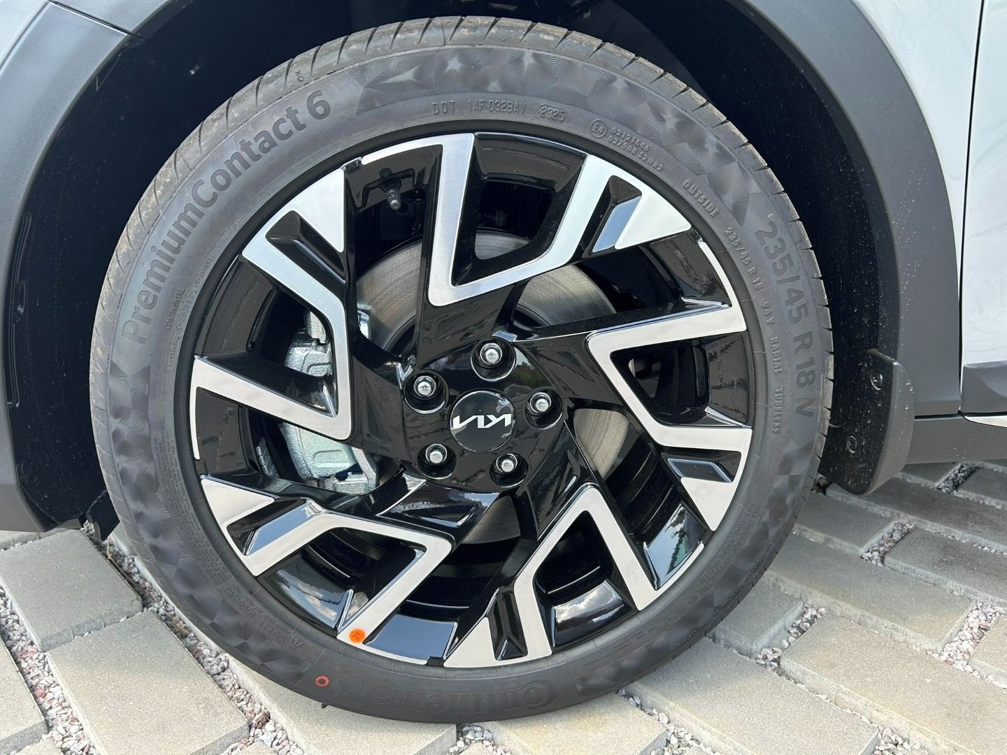 Kia XCee´d, 1,6 T-GDi 7DCT STEEL EDITION - fotka 4