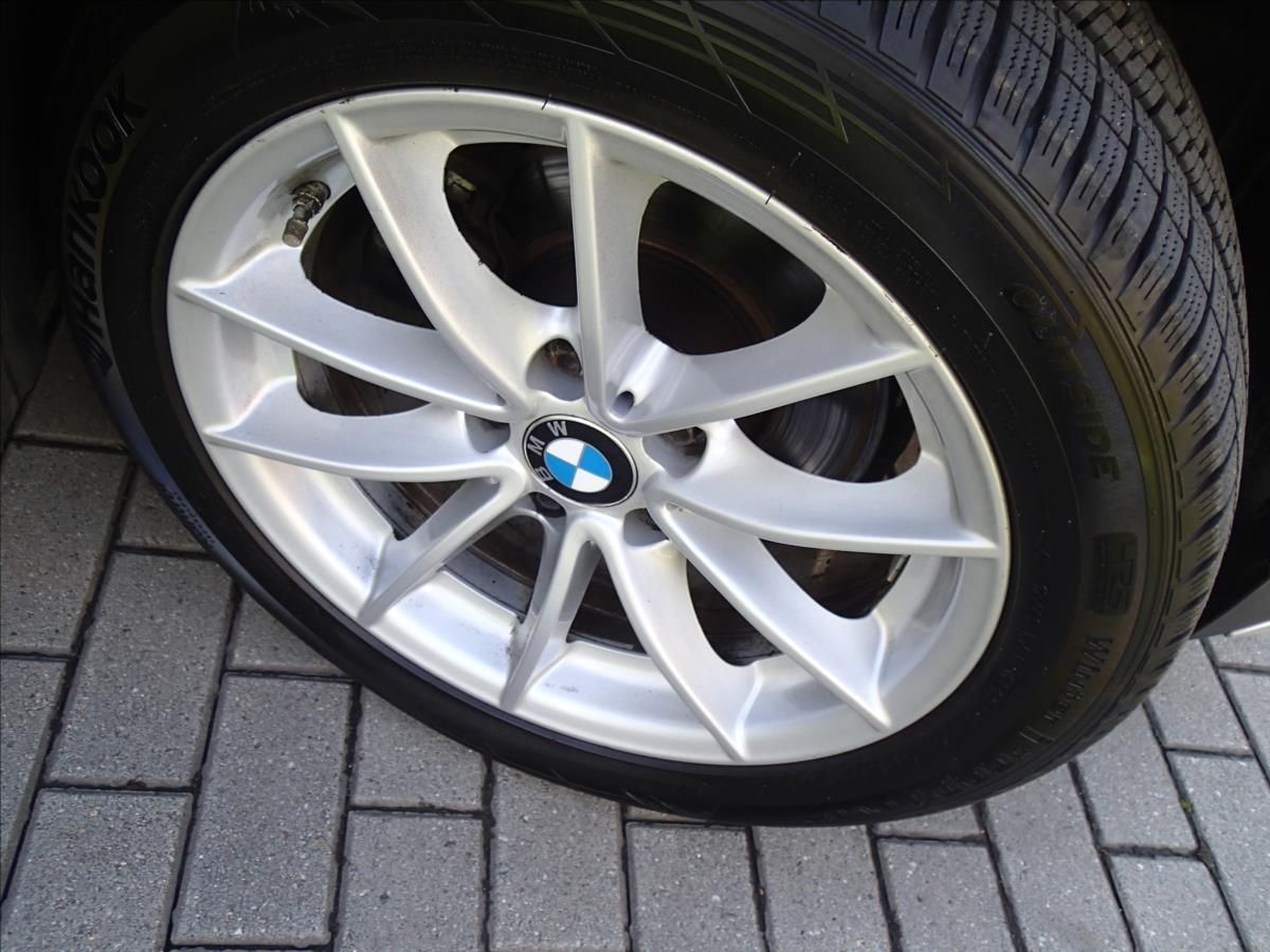 BMW X1, 2,0 135 kW, 4x4 - fotka 4