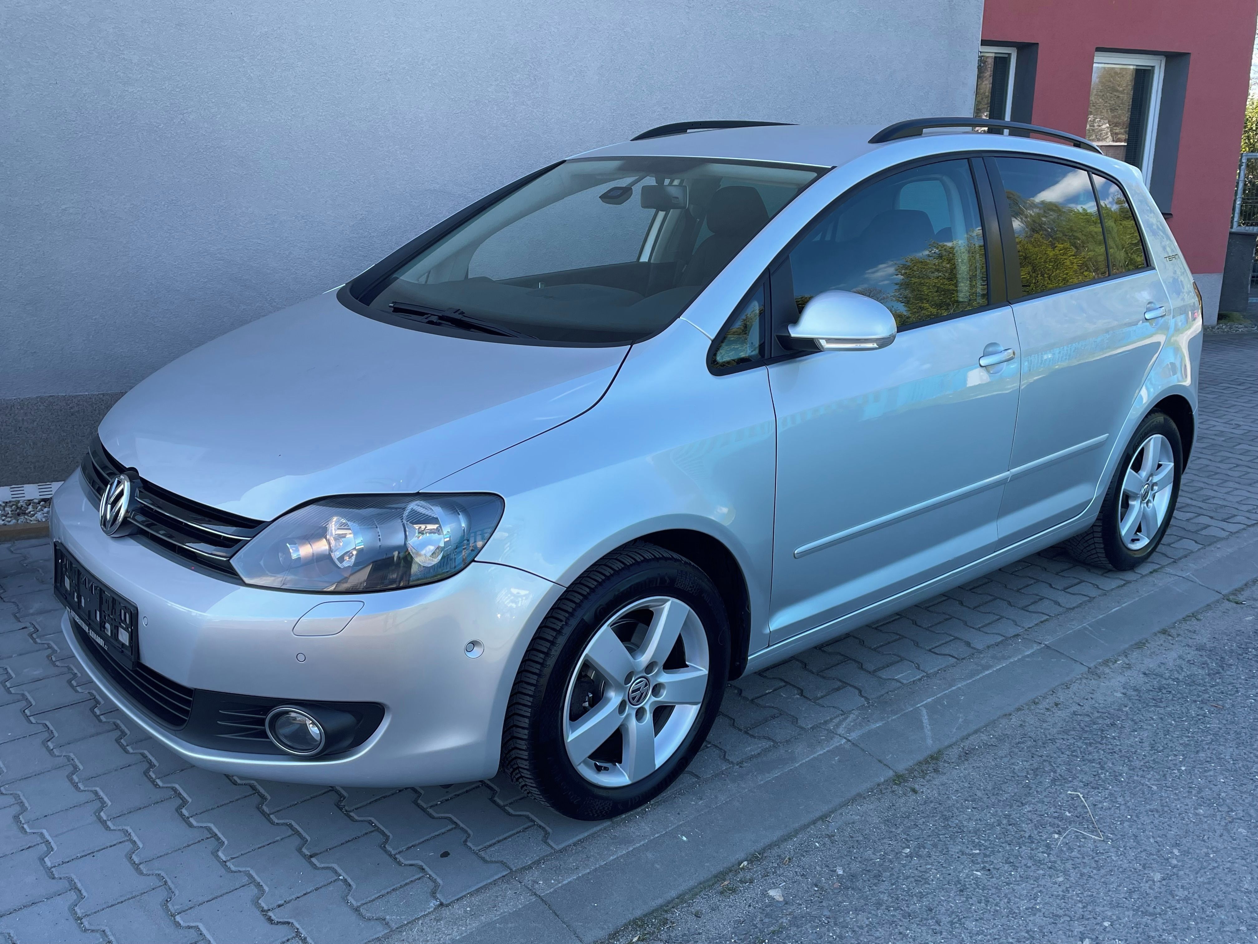Volkswagen Golf Plus, 1.2 TSI 77kW TEAM Serv.kniha - fotka 2