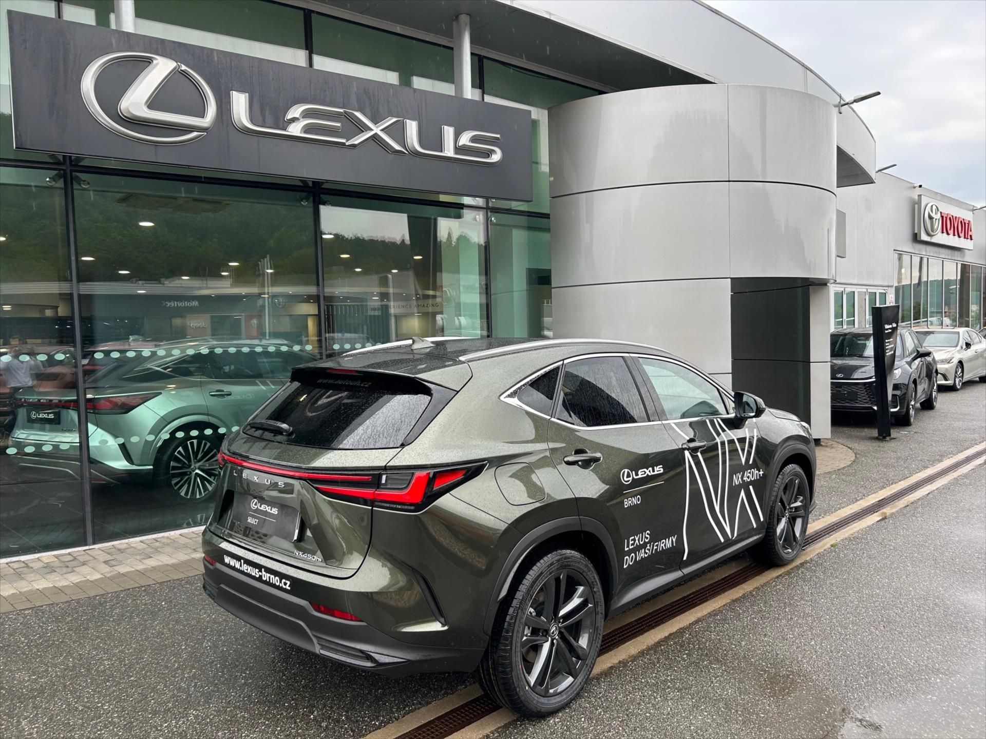 Lexus NX 450h+, 2.5  4 V Prestige - fotka 3