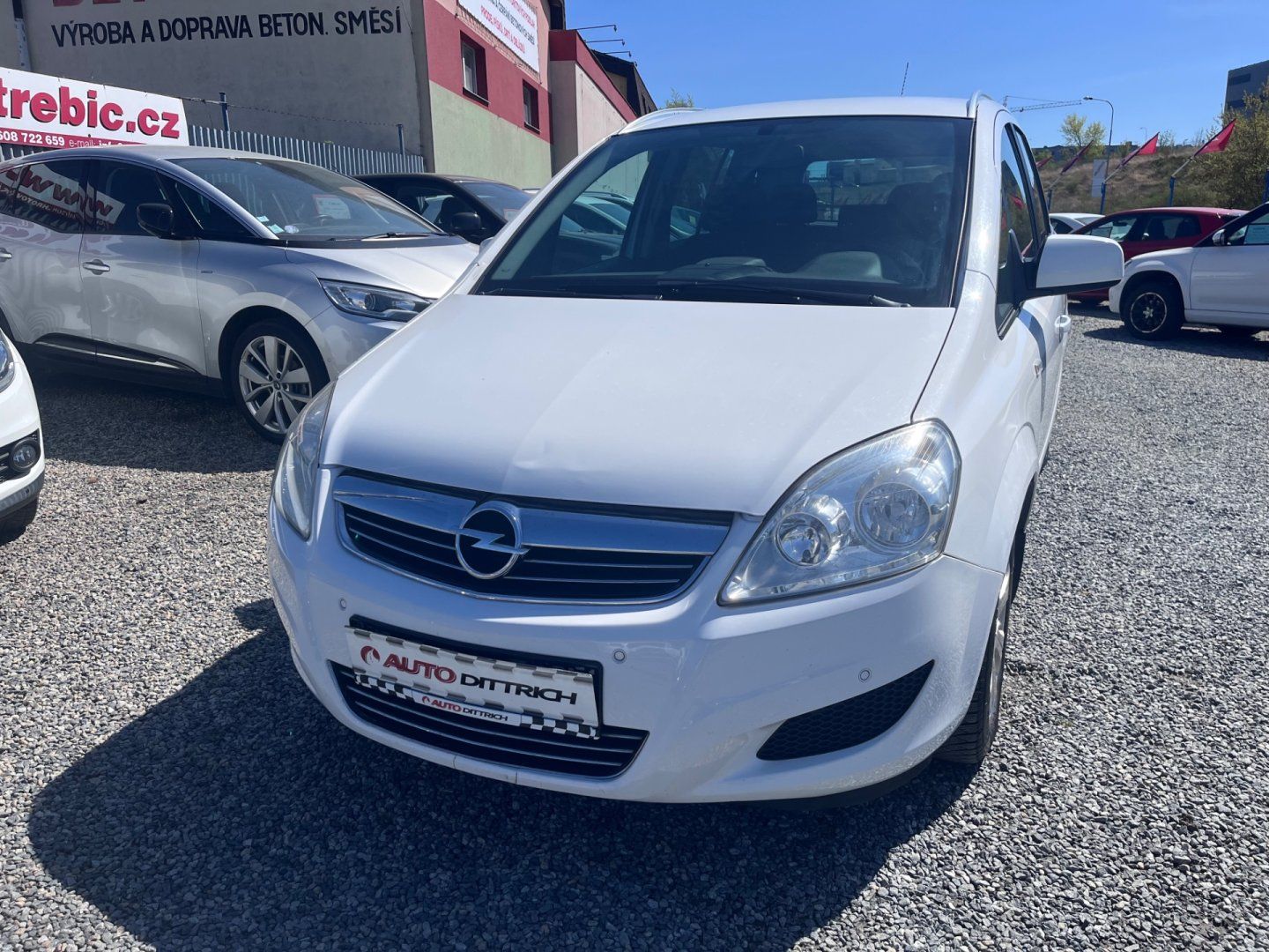 Opel Zafira, 1.7 CDTi 7 MÍST - fotka 2