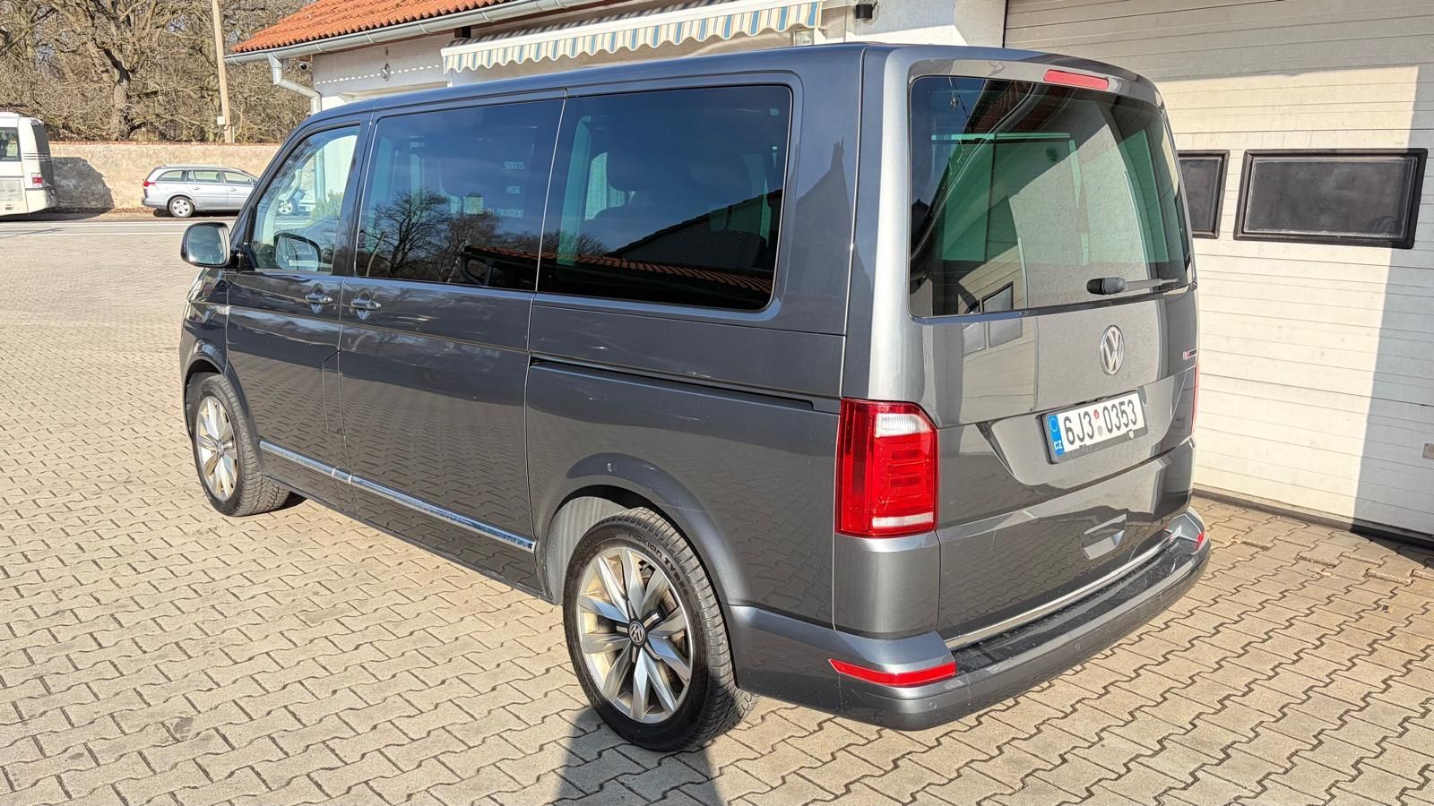Volkswagen Multivan, 2.0 TDI, DSG, 7 MÍST, ČR - fotka 3