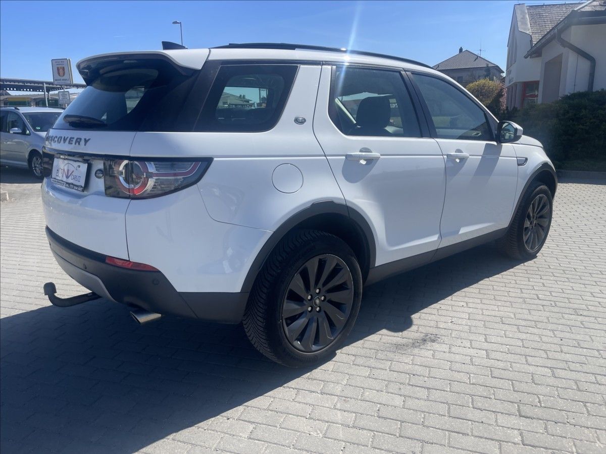 Land Rover Discovery, 2,0 TD4 132kw AWD Pano 7mist T - fotka 4