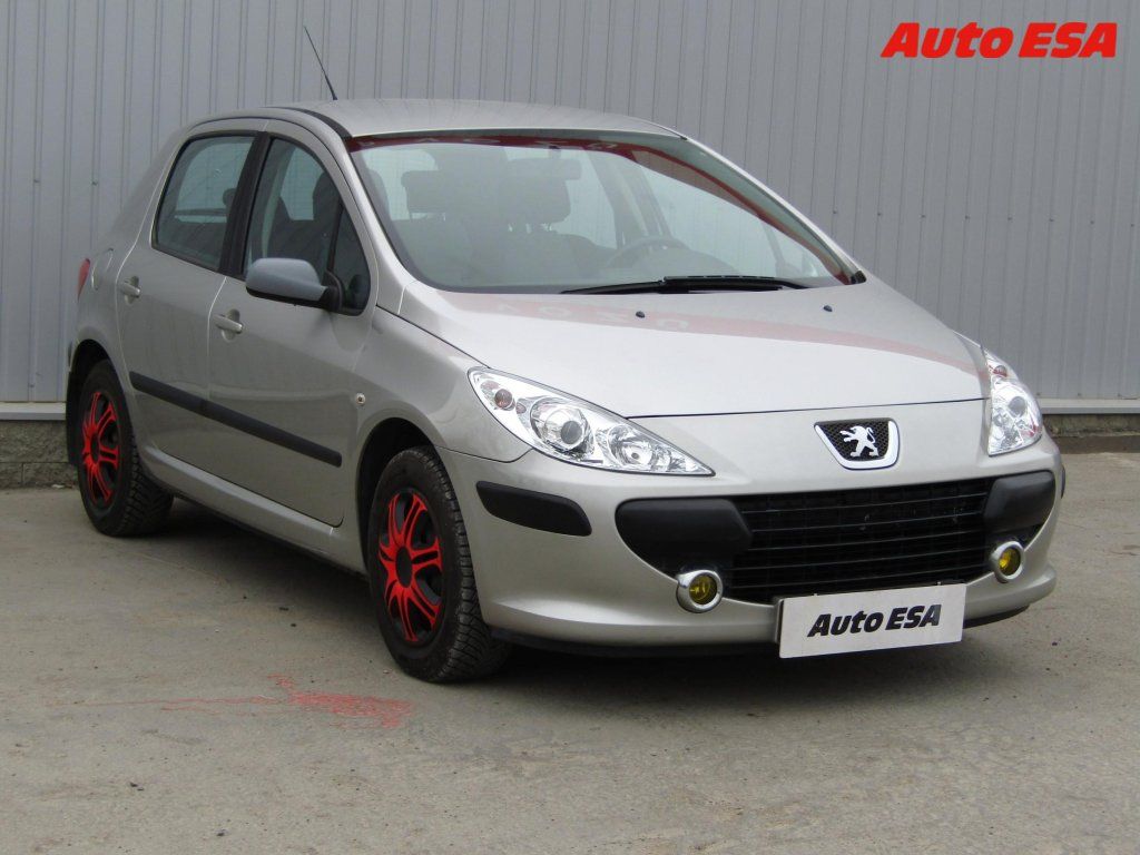 Peugeot 307, 1.6 HDi,AC,tažné