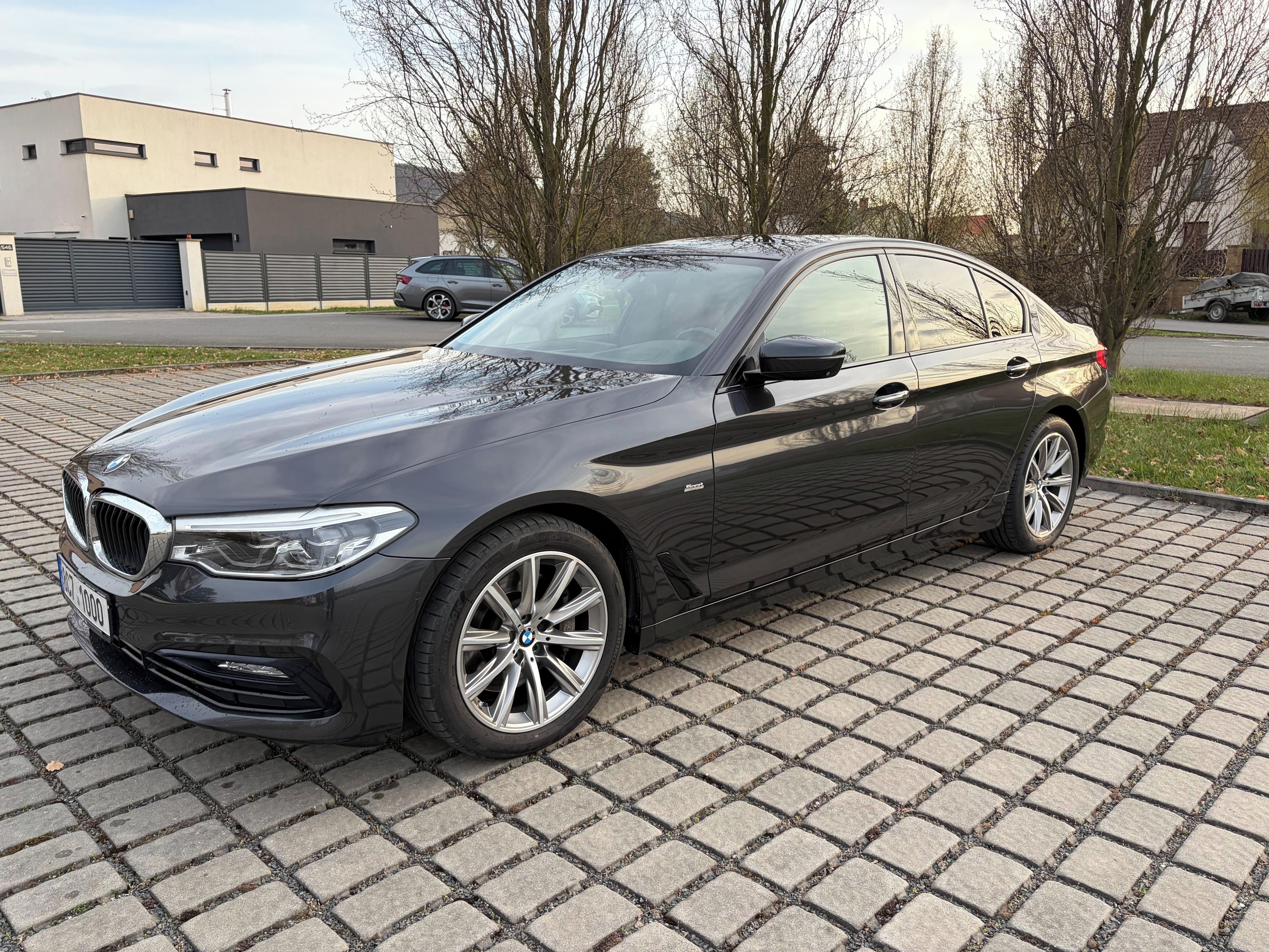 BMW Řada 5, 530d Head-up, Webasto, 195 kW - fotka 3
