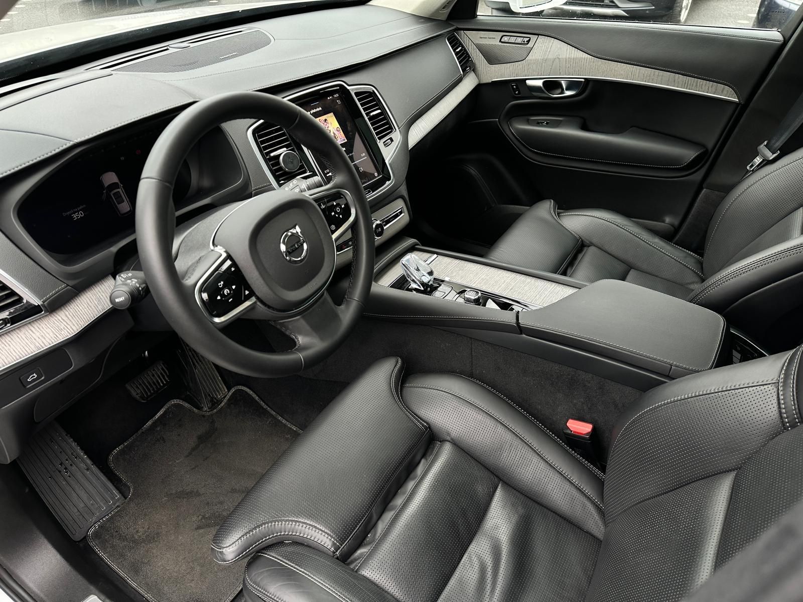 Volvo XC90, B5 AWD Ultimate PANO VZDUCH - fotka 5