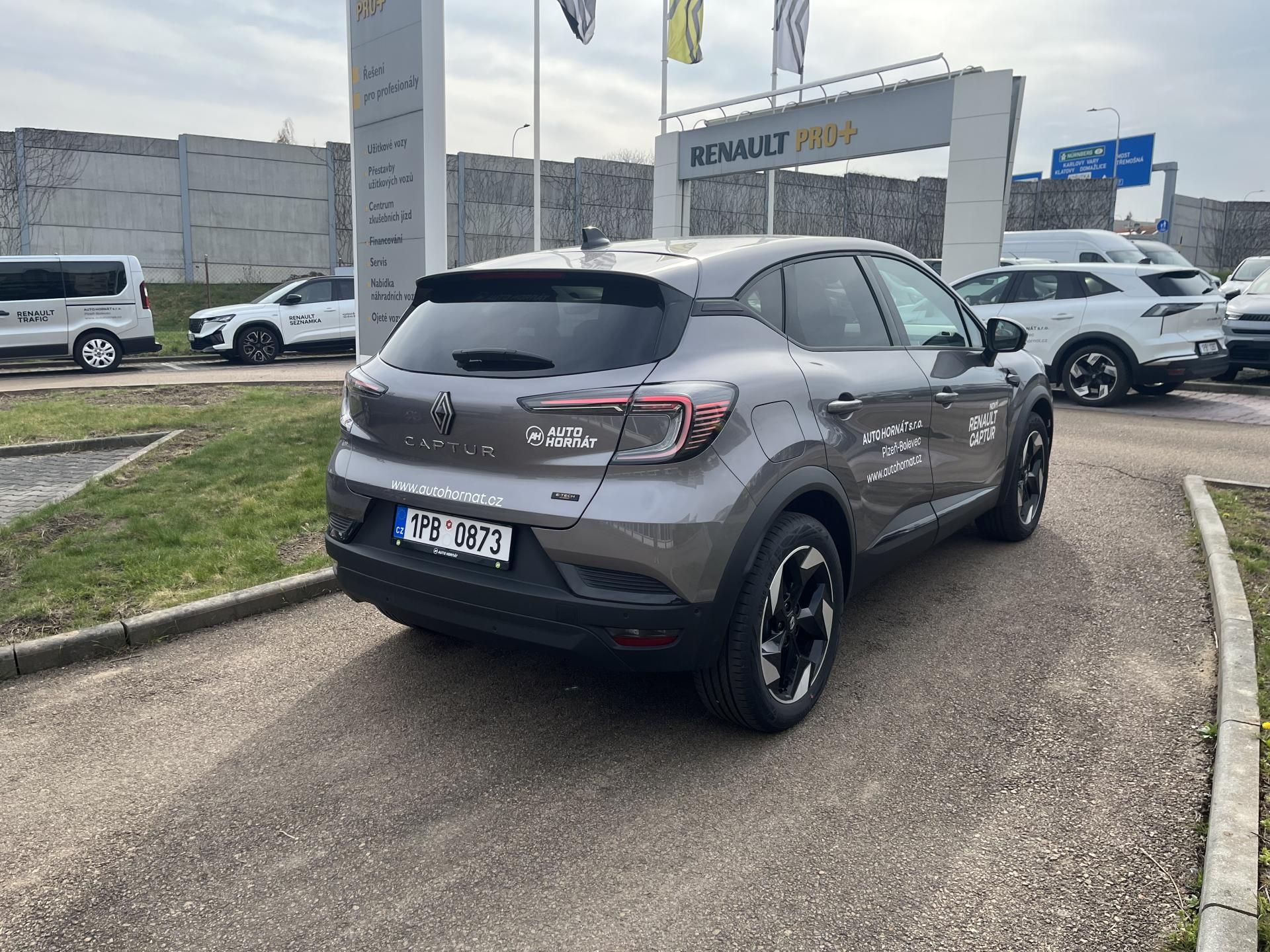 Renault Captur, techno full hybrid E-Tech 160 - fotka 4