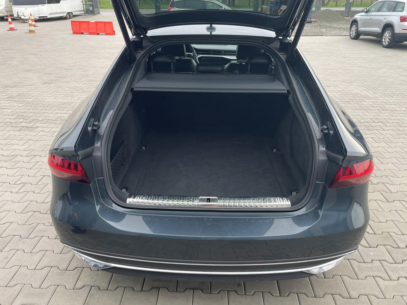 Audi A7, 3.0Tdi 210kw, S-LINE - fotka 3