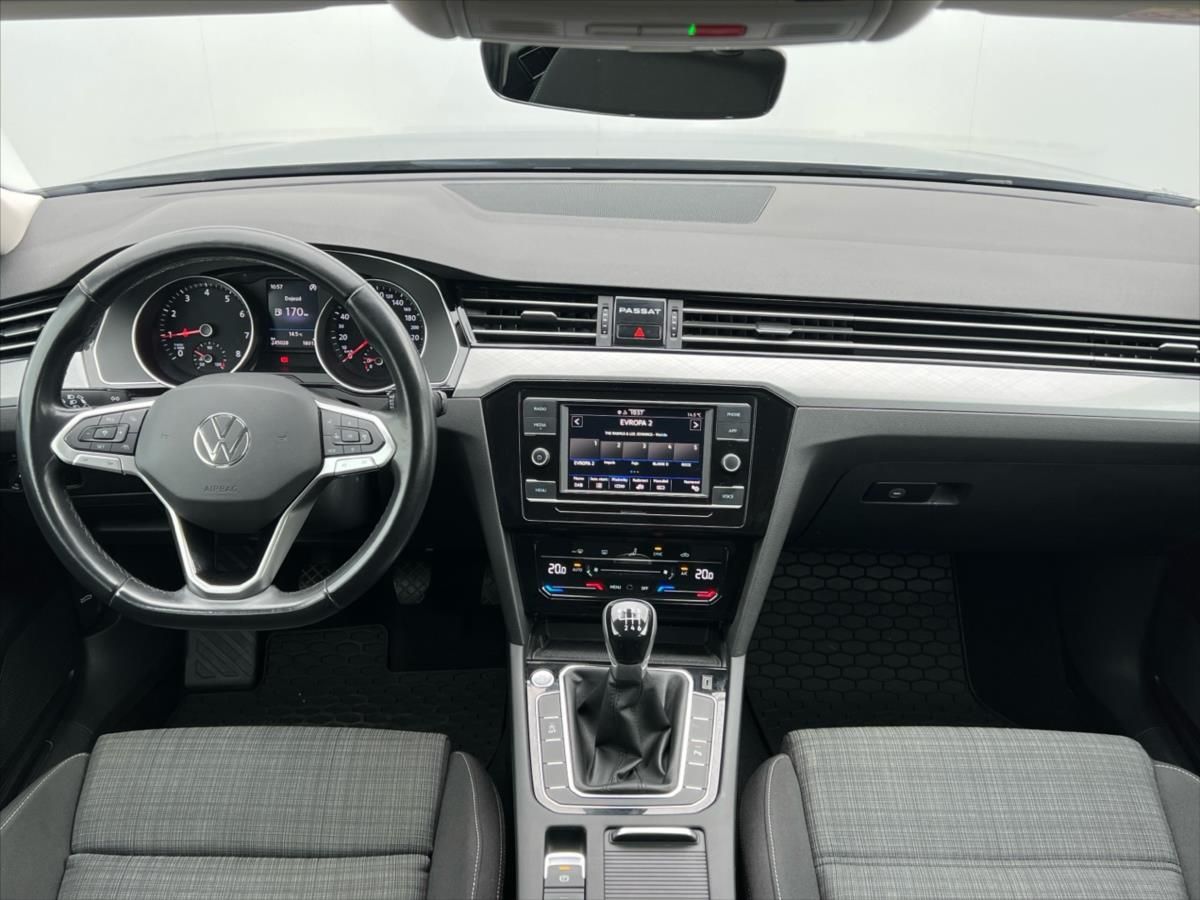 Volkswagen Passat Variant, 1,5 TSi 110kW BUSINESS  B8 - fotka 5