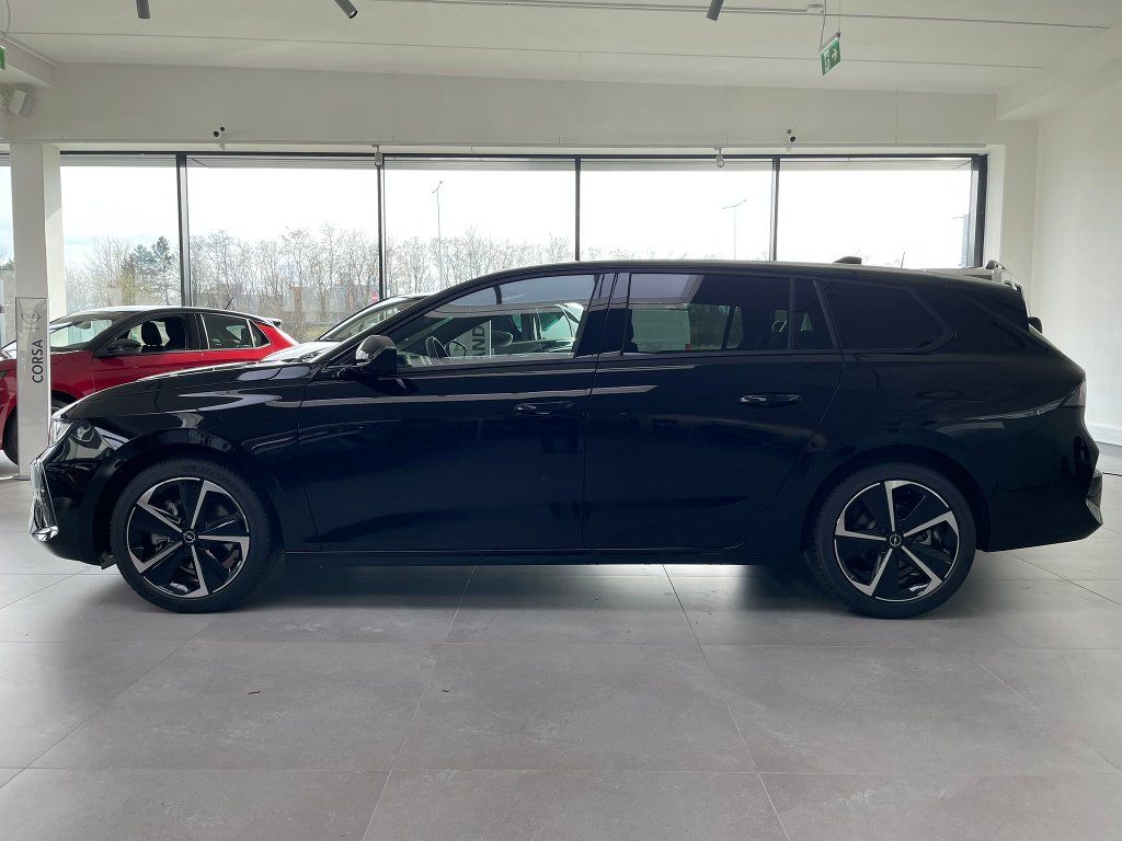 Opel Astra, ST GS 1.2 Turbo Automat - fotka 2