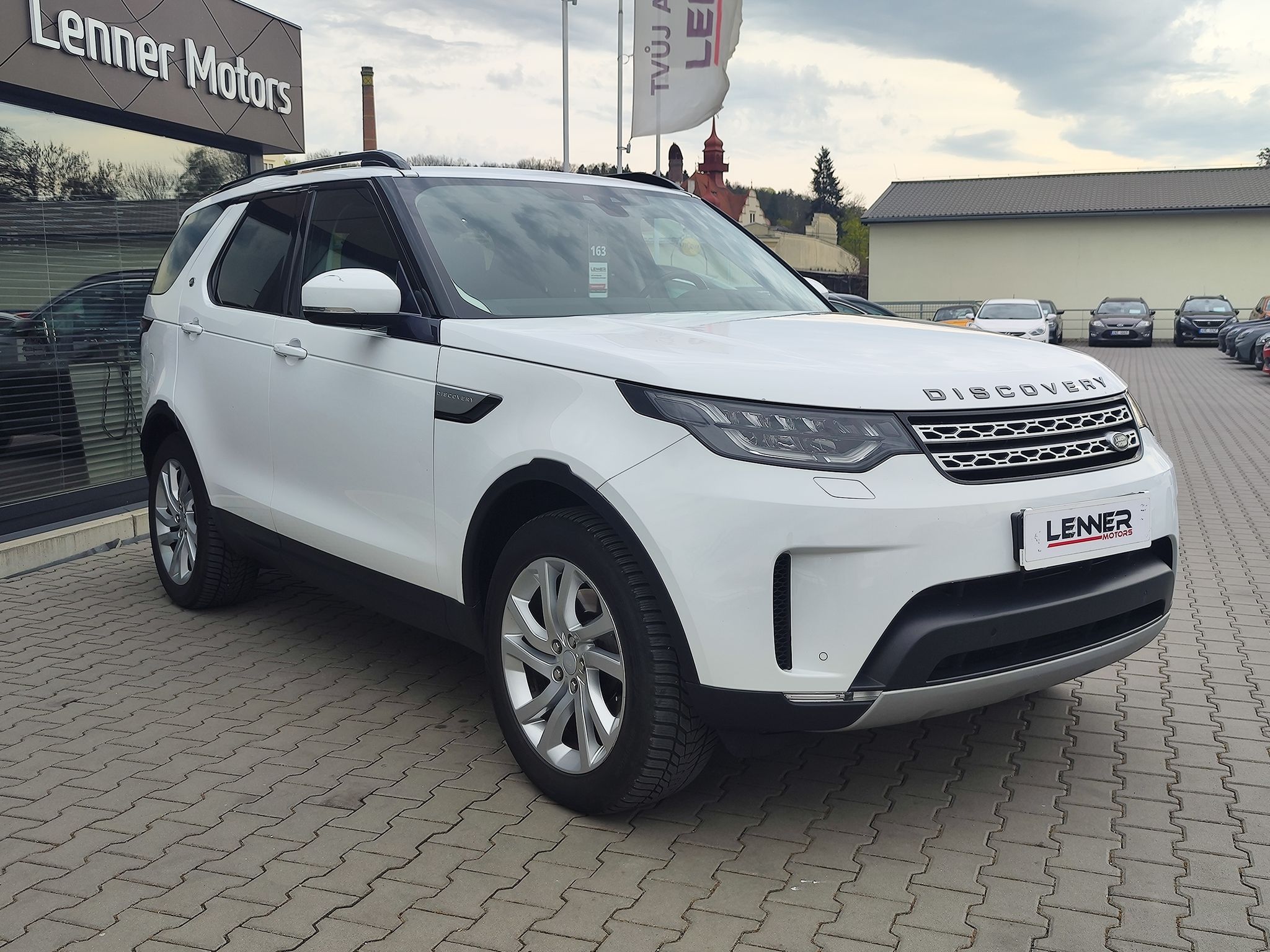 Land Rover Discovery, 3.0 Td6 HSE/190kW Pano 7.míst - fotka 3