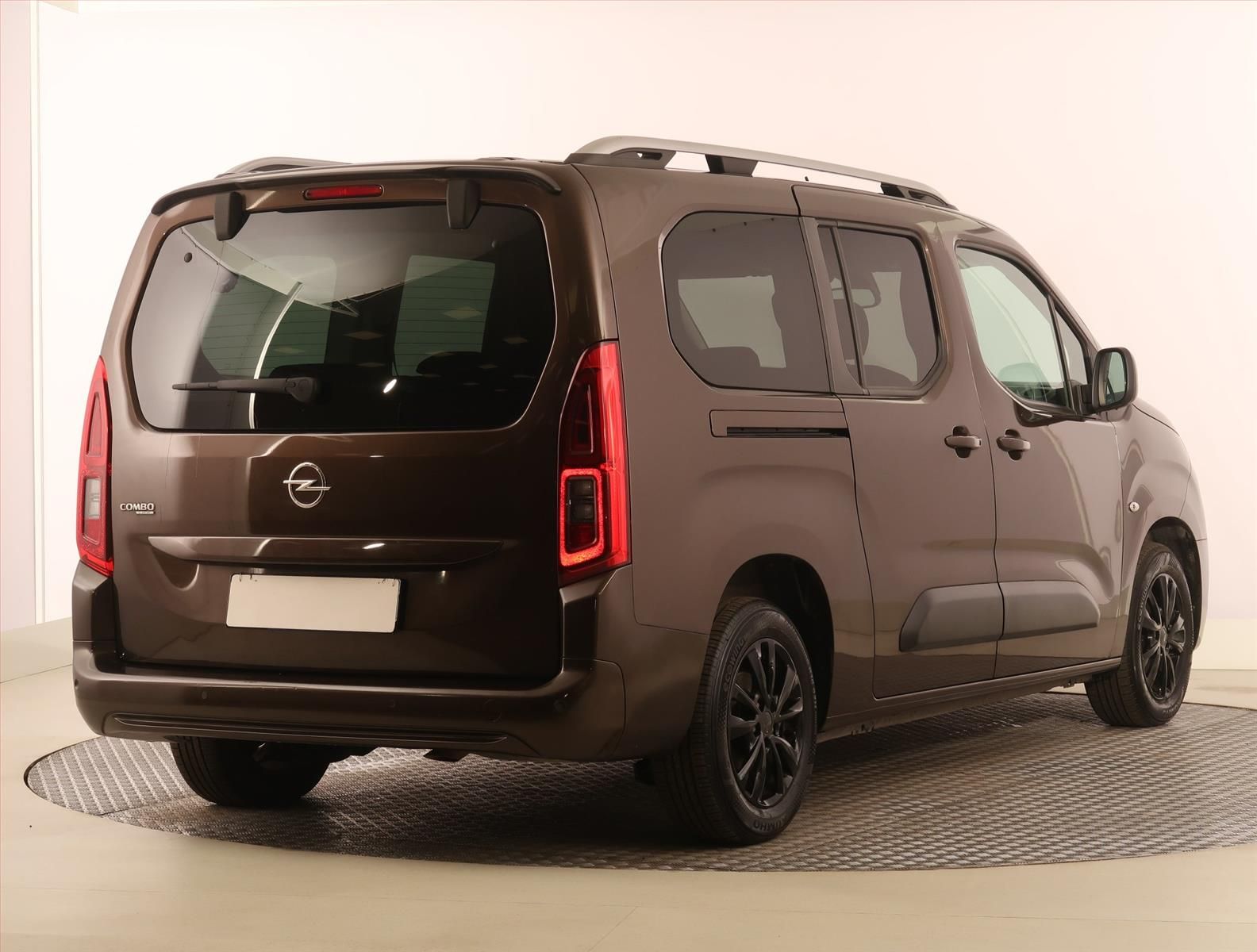 Opel Combo, Maxi 1.2 Turbo, Edition, 5Míst - fotka 5