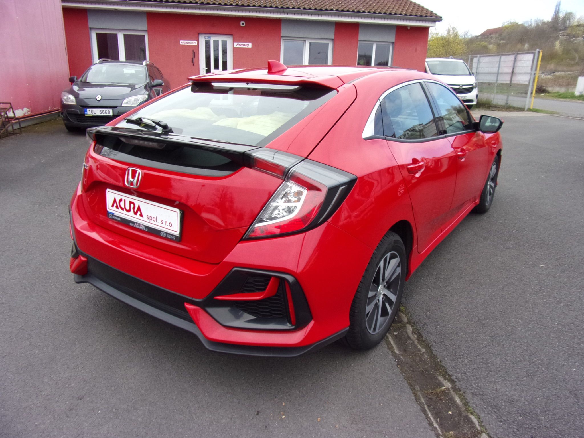 Honda Civic, 1,0 i-VTEC Comfort 1maj. - fotka 3